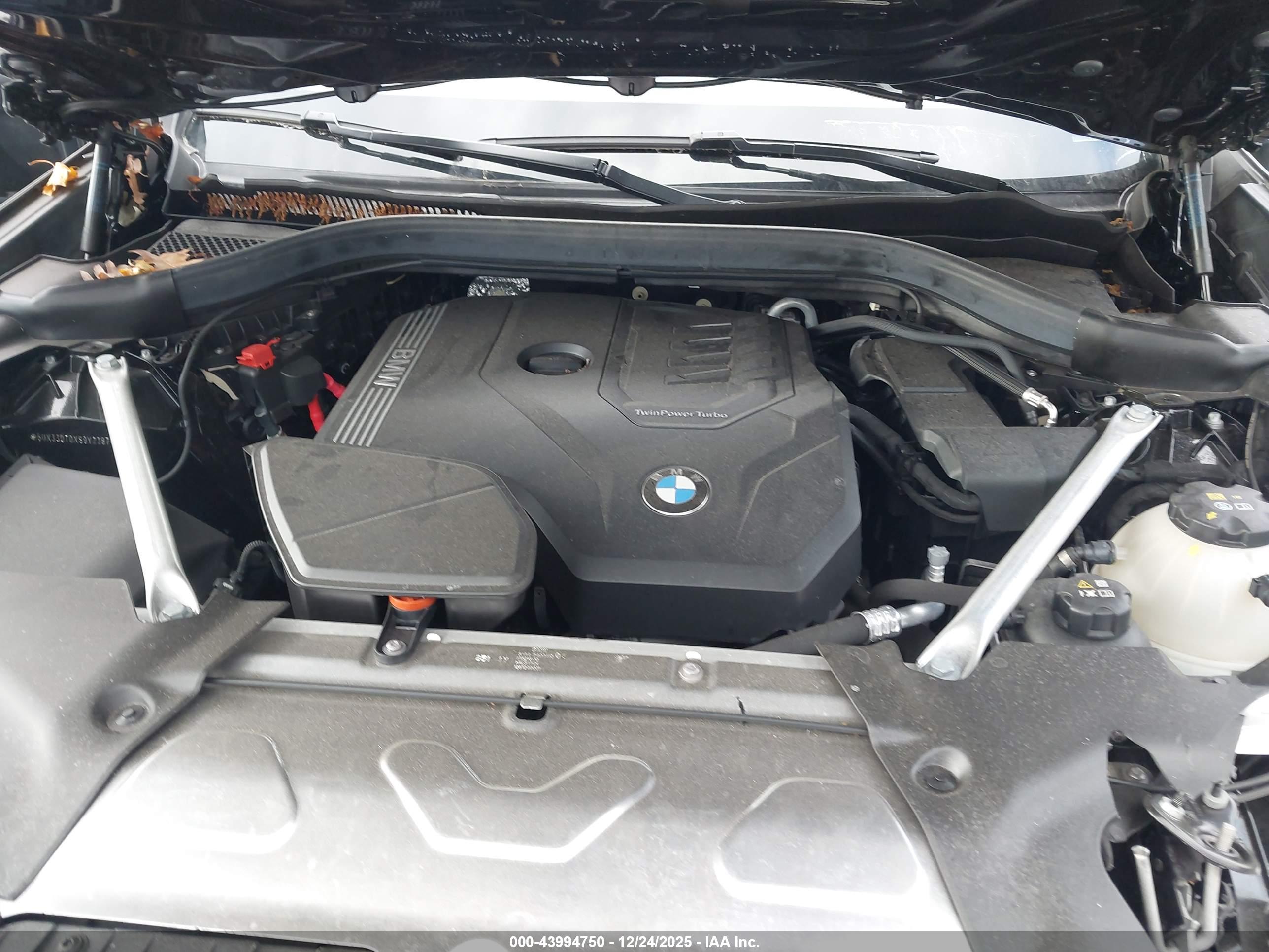 BMW X4 image 10