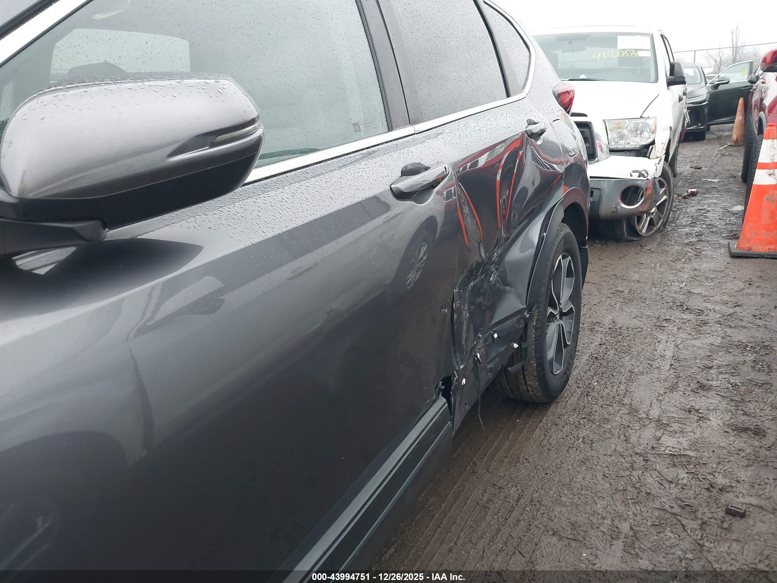 HONDA CR-V image 6
