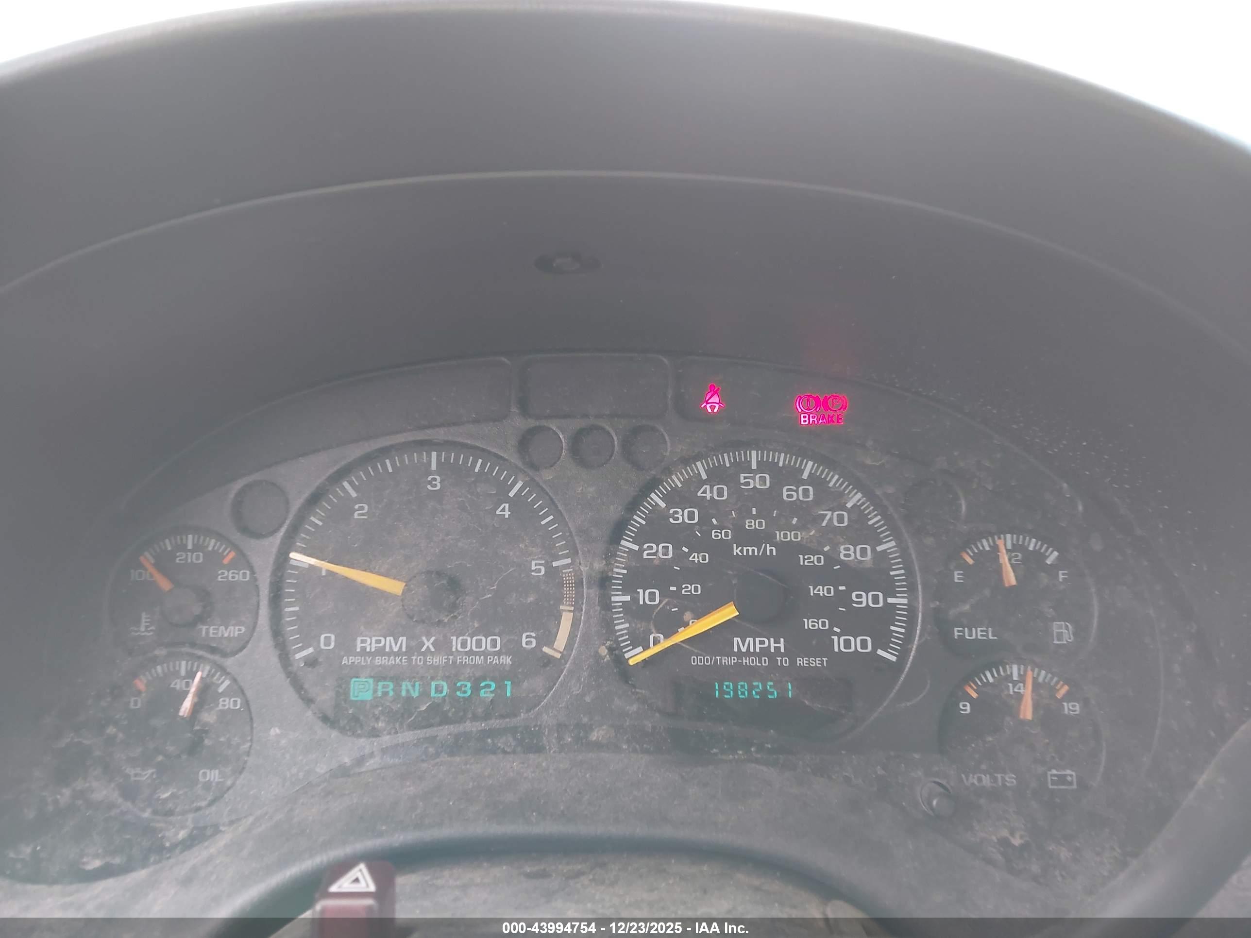 CHEVROLET S-10 image 7
