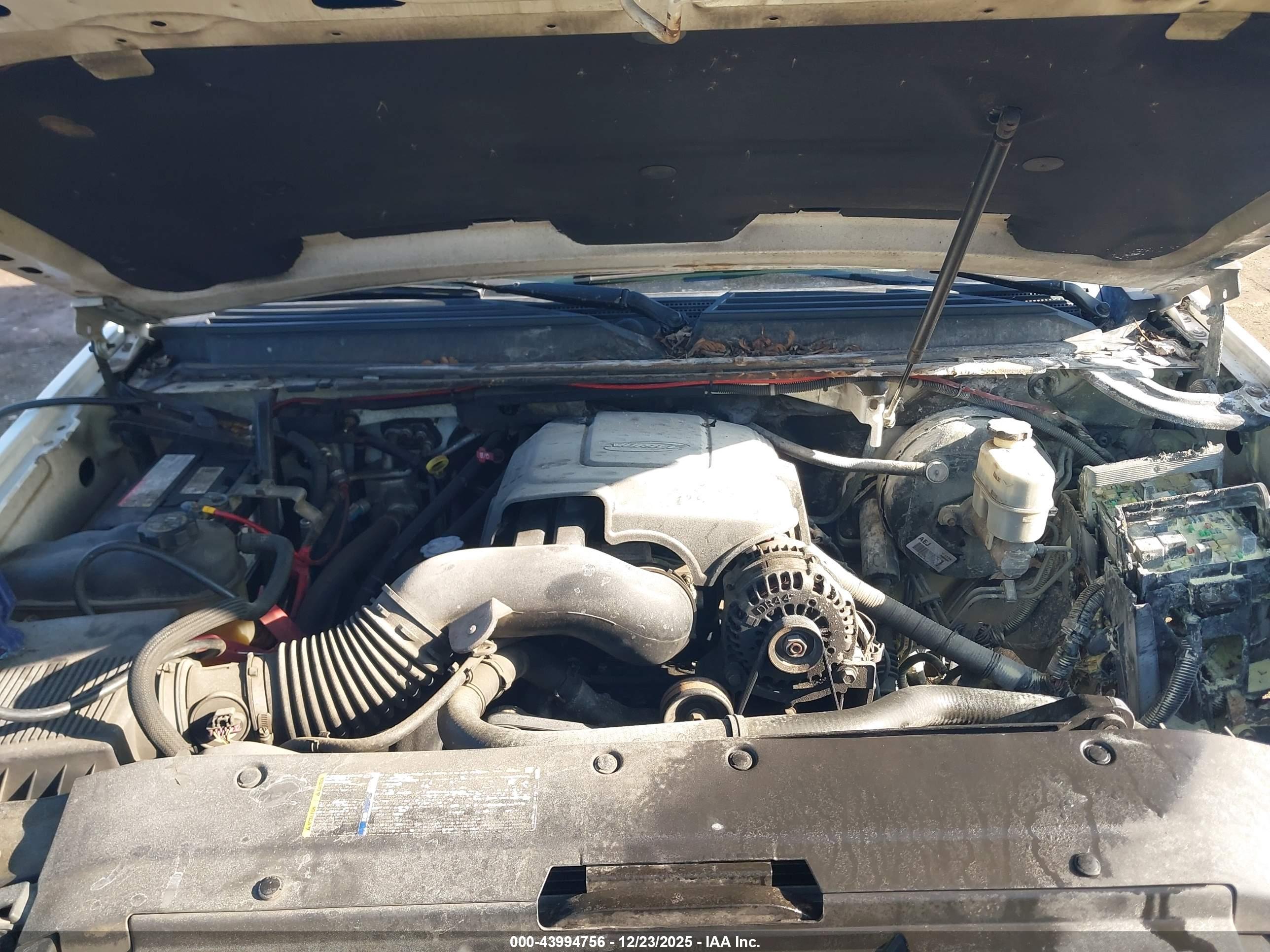 GMC YUKON image 10