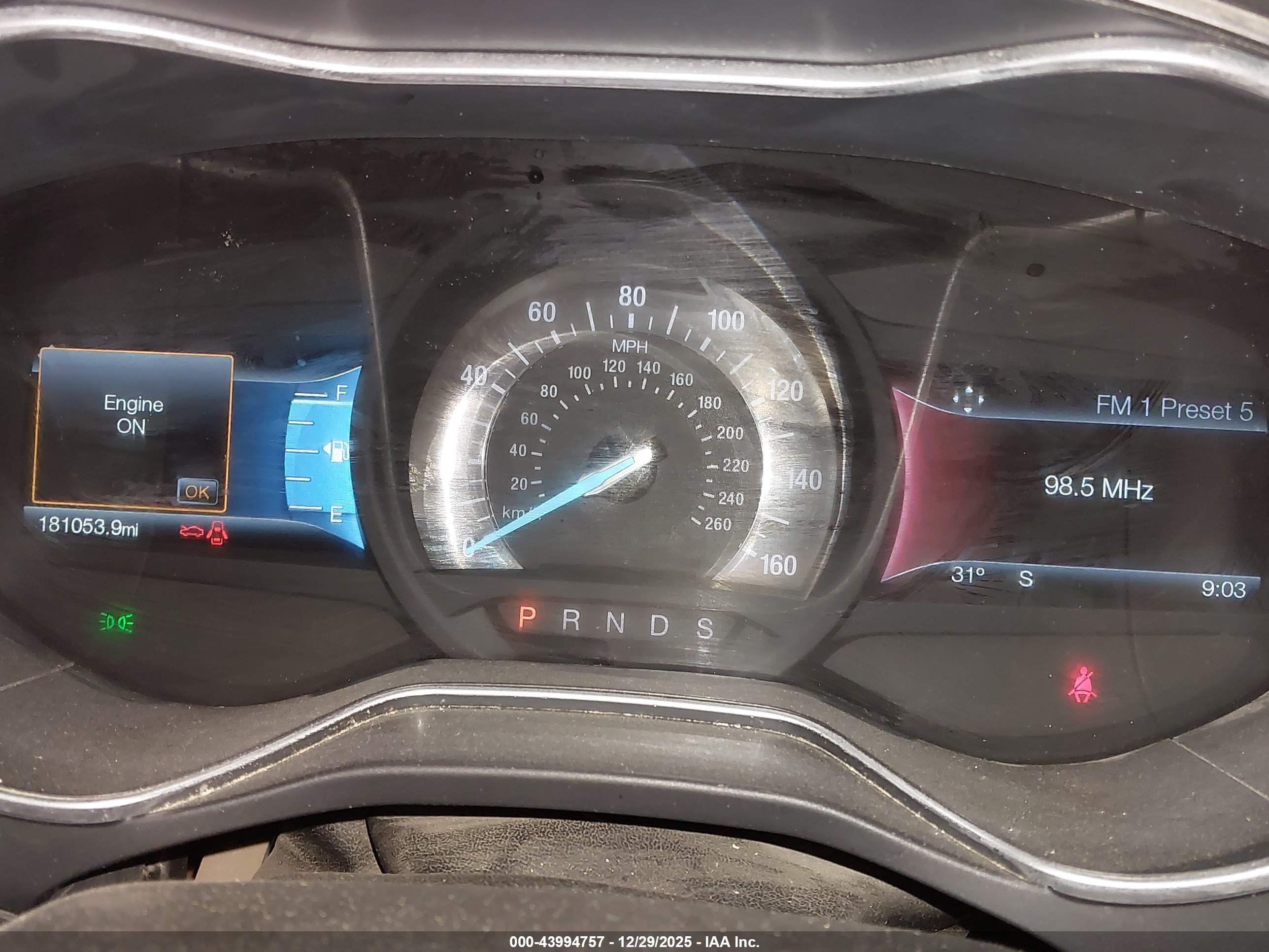 FORD FUSION image 7