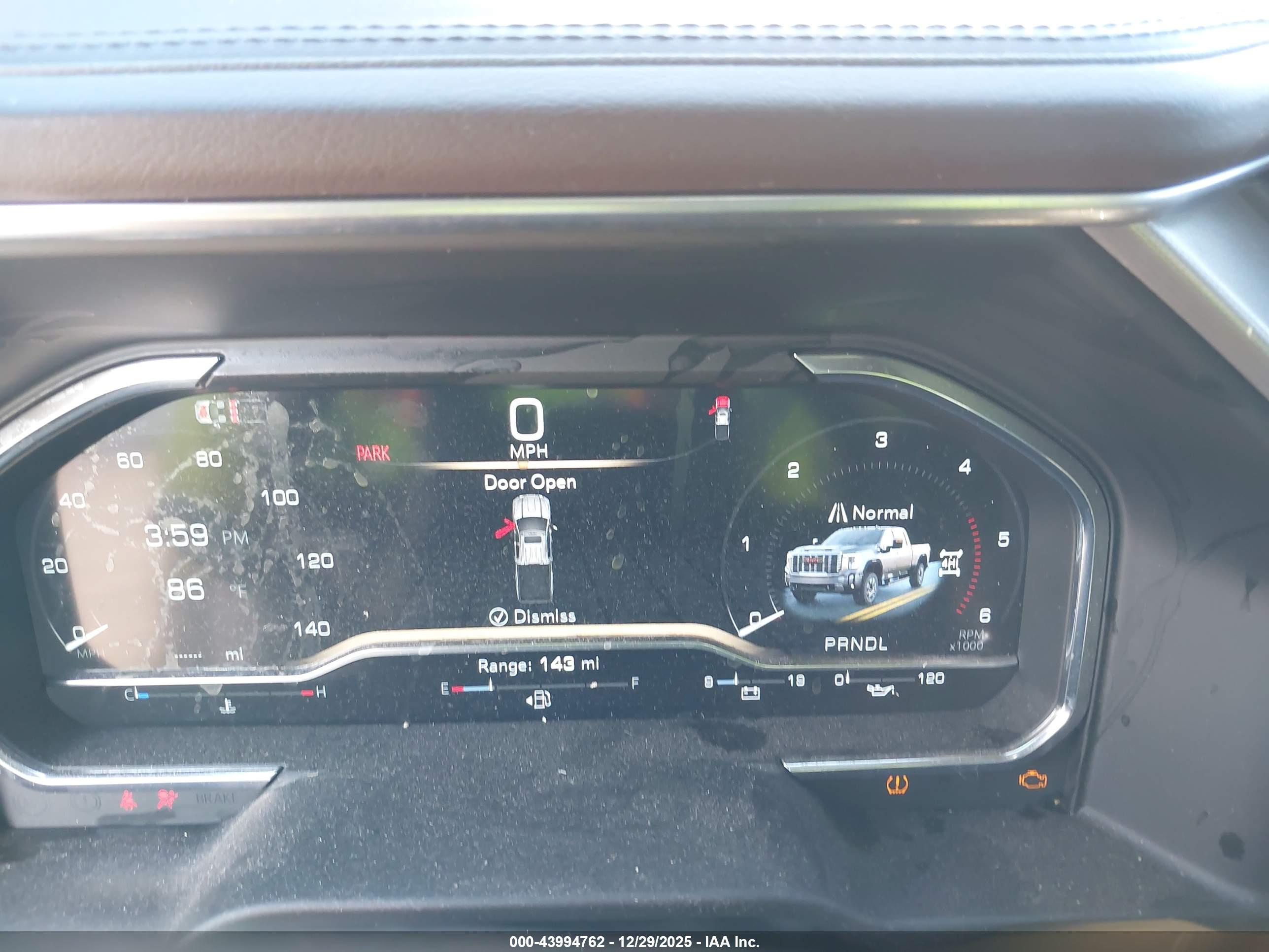GMC SIERRA image 7