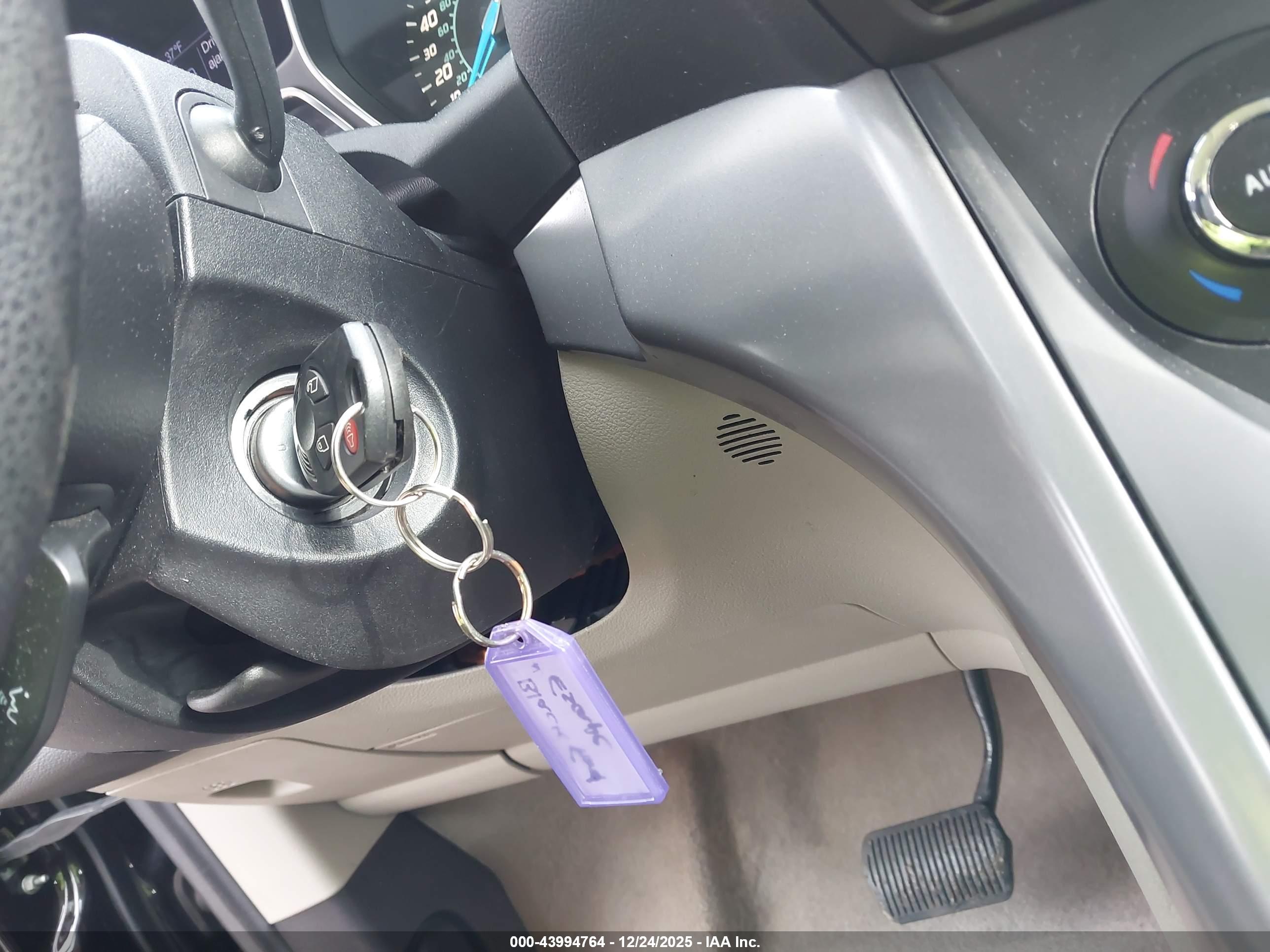 FORD ESCAPE image 11