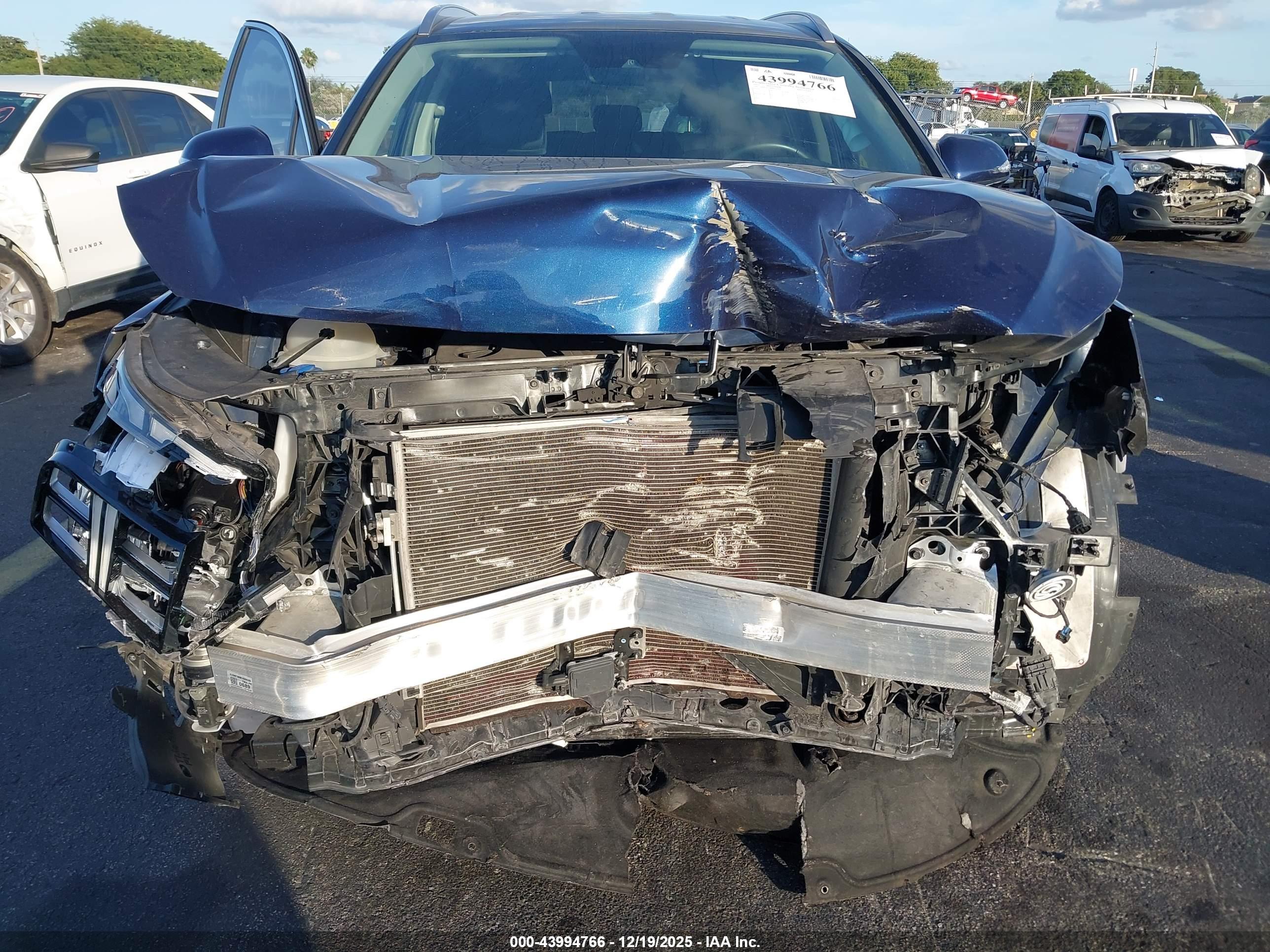 HYUNDAI SANTA image 6
