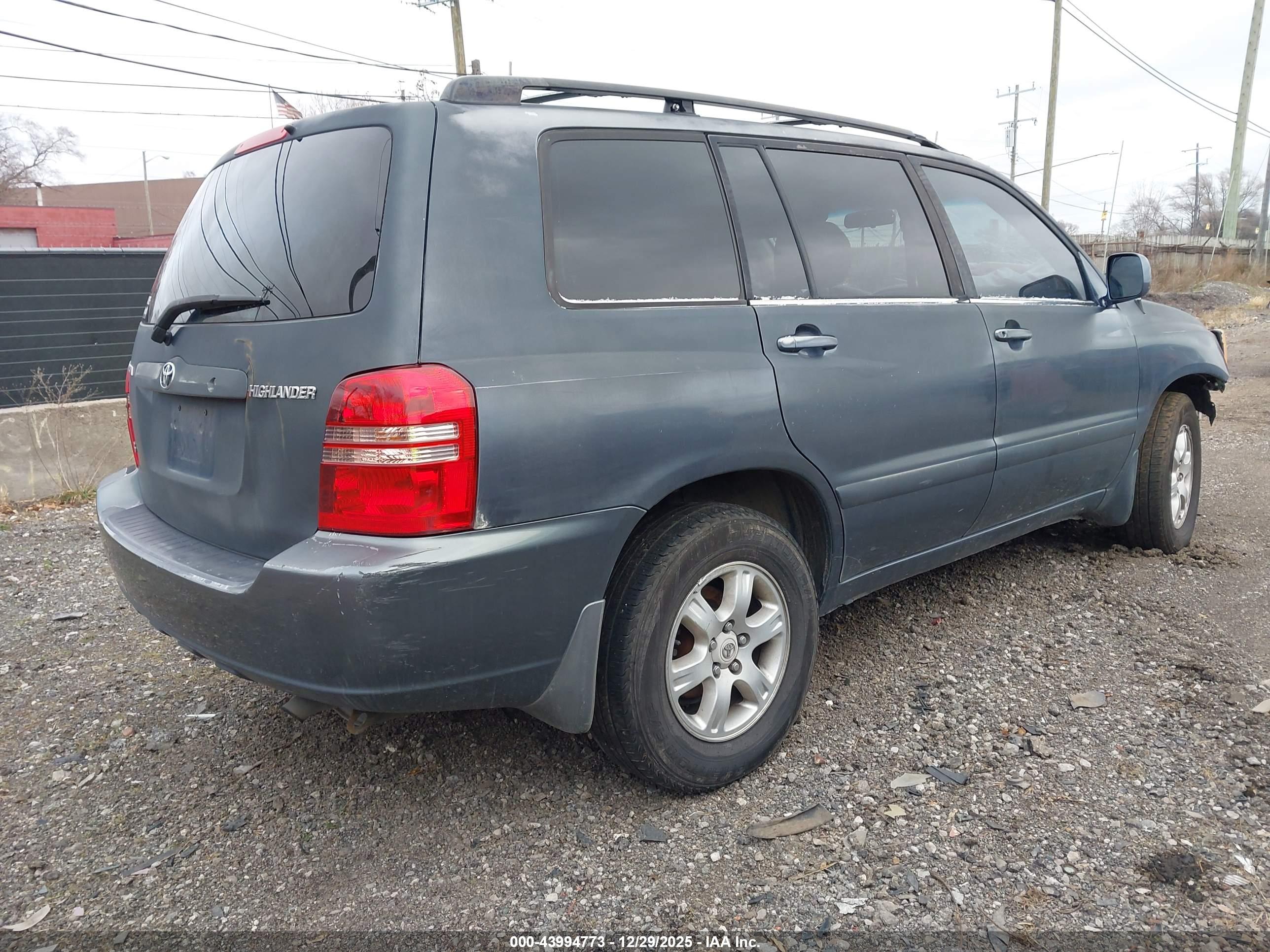 TOYOTA HIGHLANDER image 4