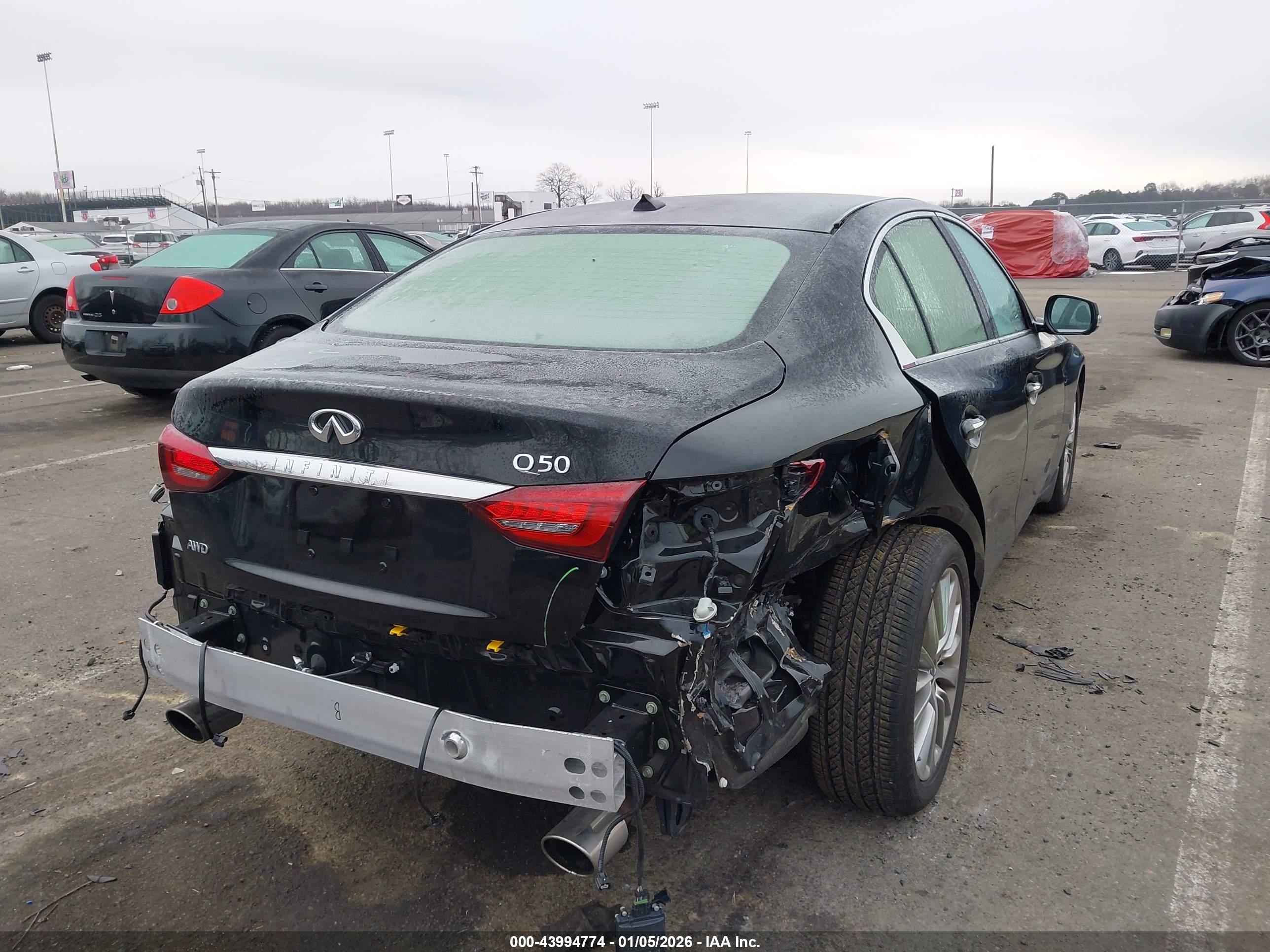 INFINITI Q50 image 4