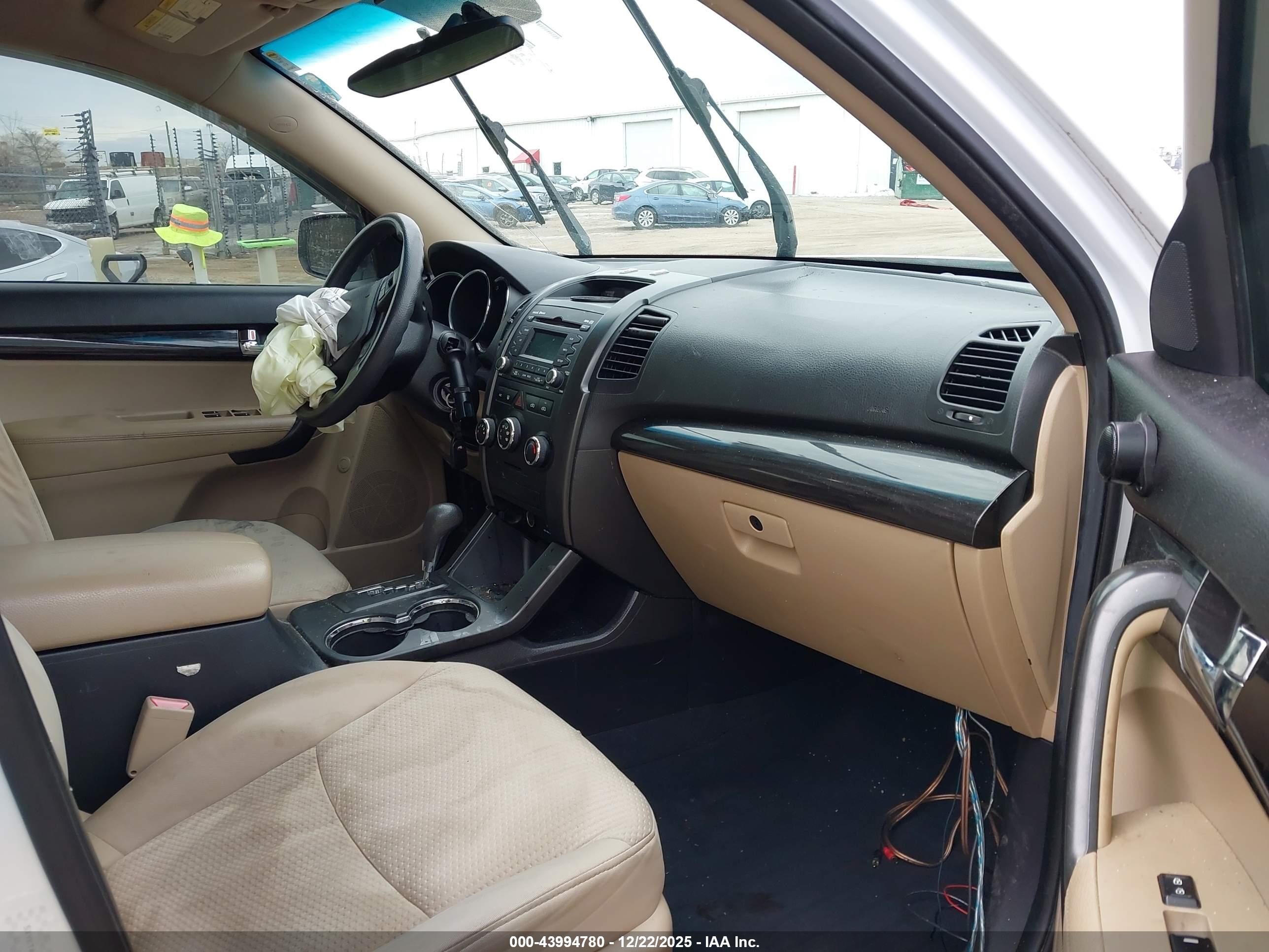KIA SORENTO image 5