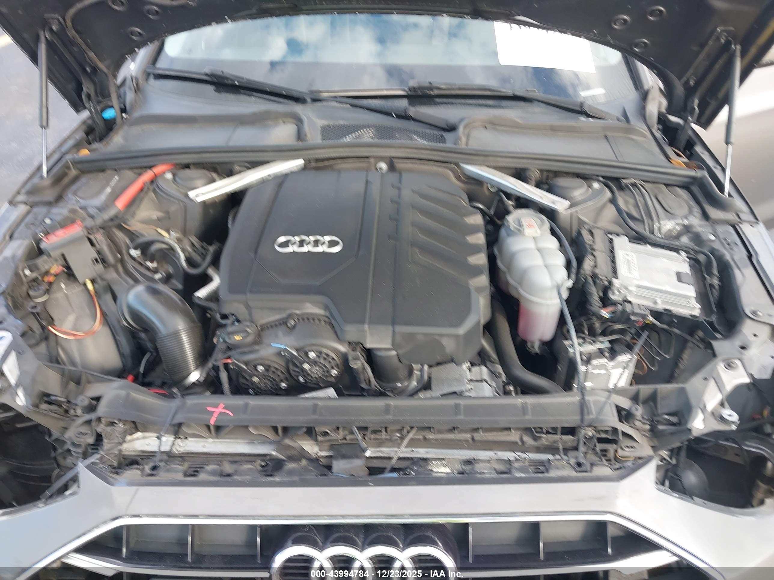 AUDI A4 image 10
