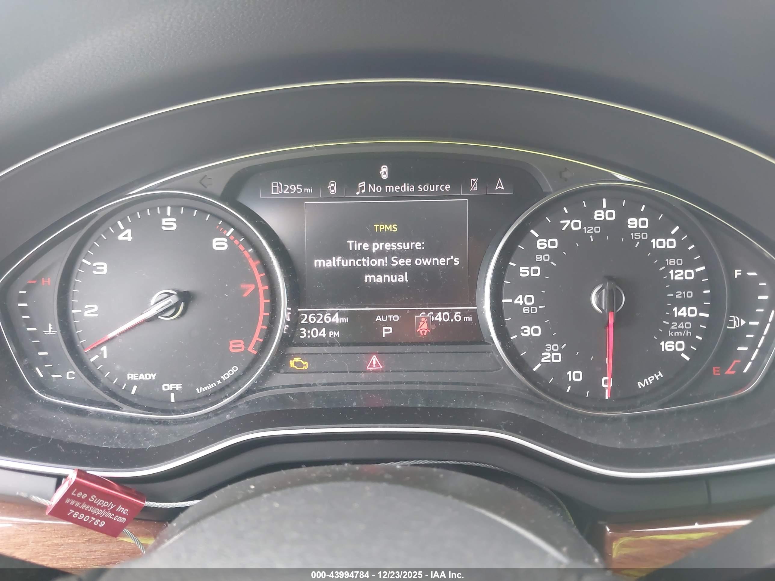 AUDI A4 image 7
