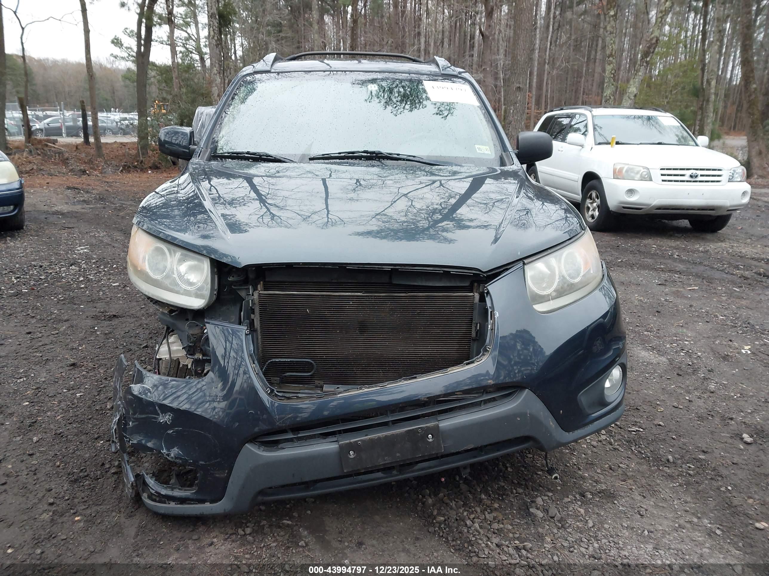 HYUNDAI SANTA image 6
