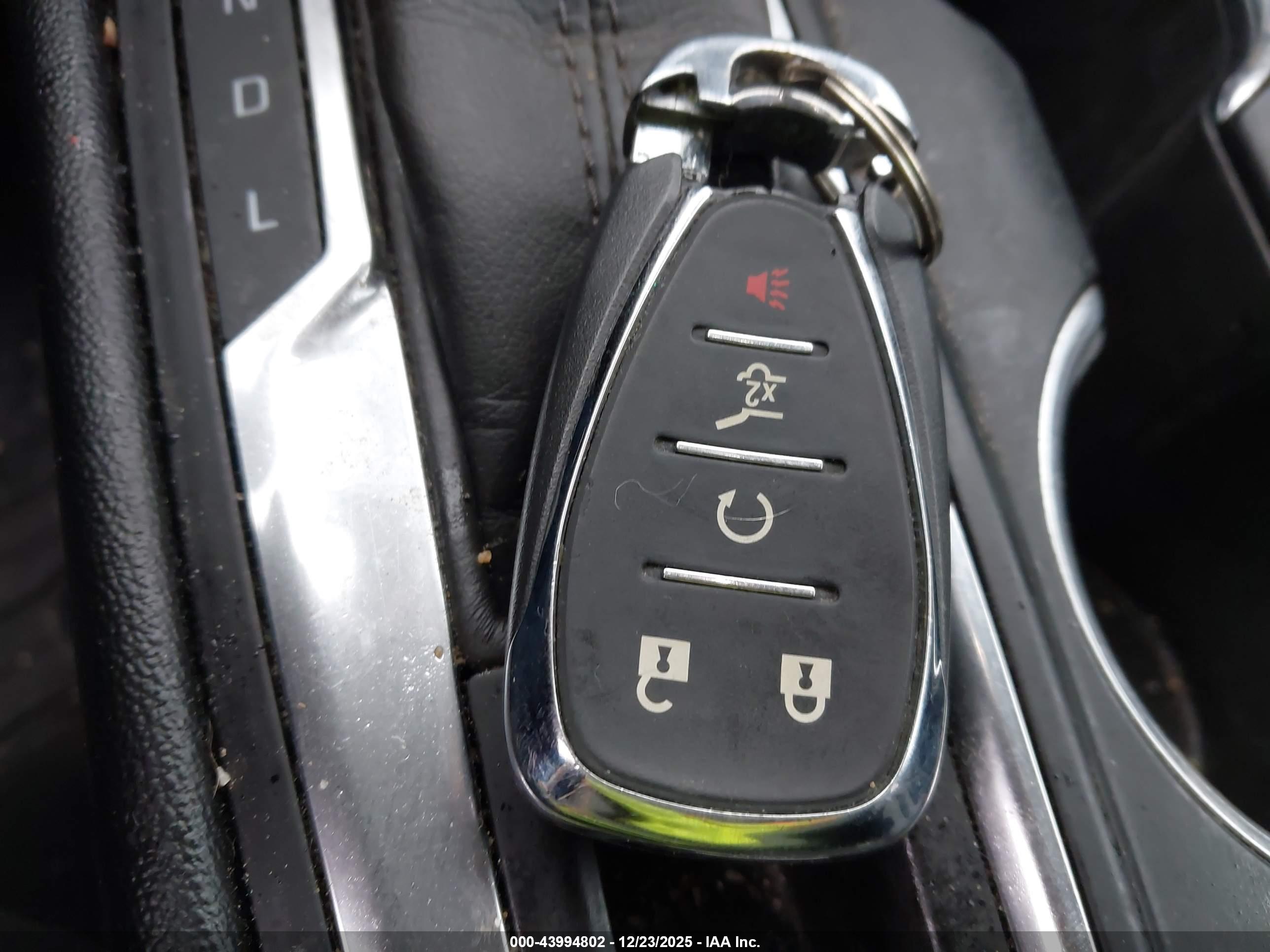 CHEVROLET EQUINOX image 11
