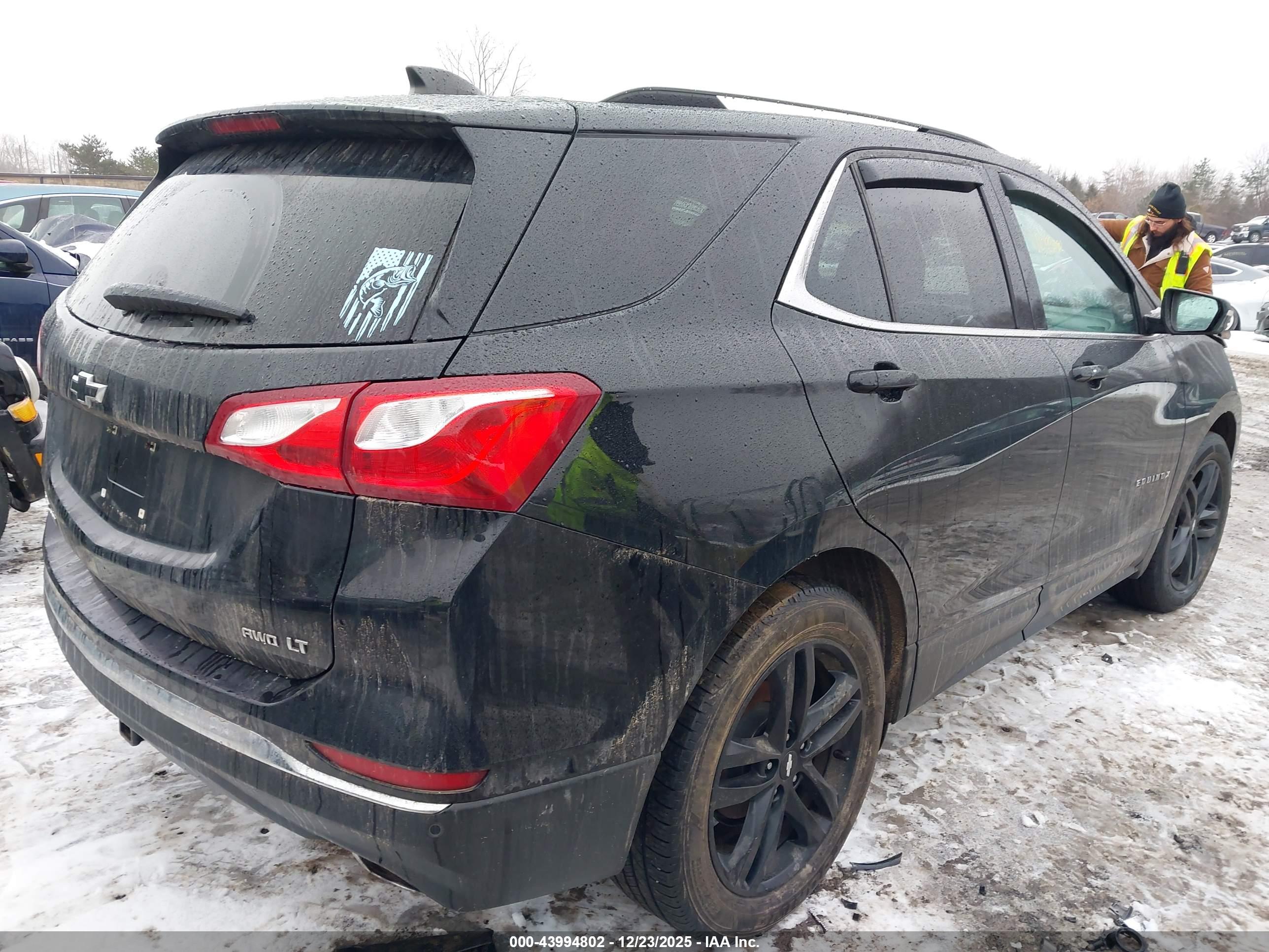 CHEVROLET EQUINOX image 4