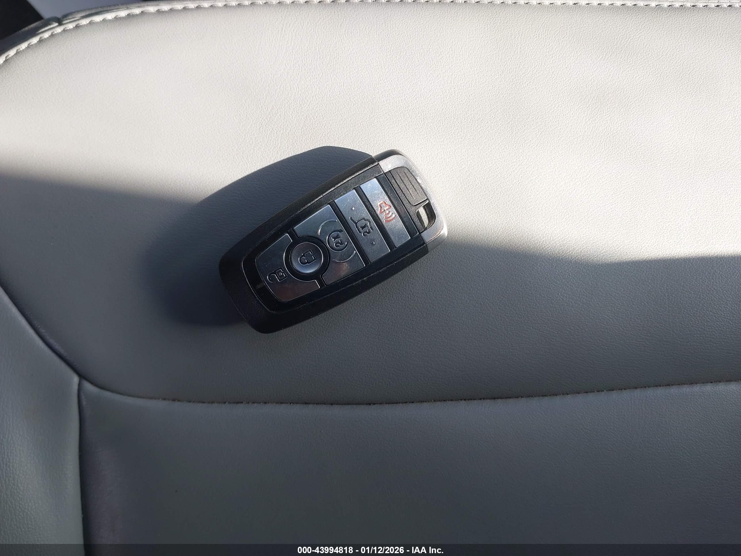 FORD EXPLORER image 11