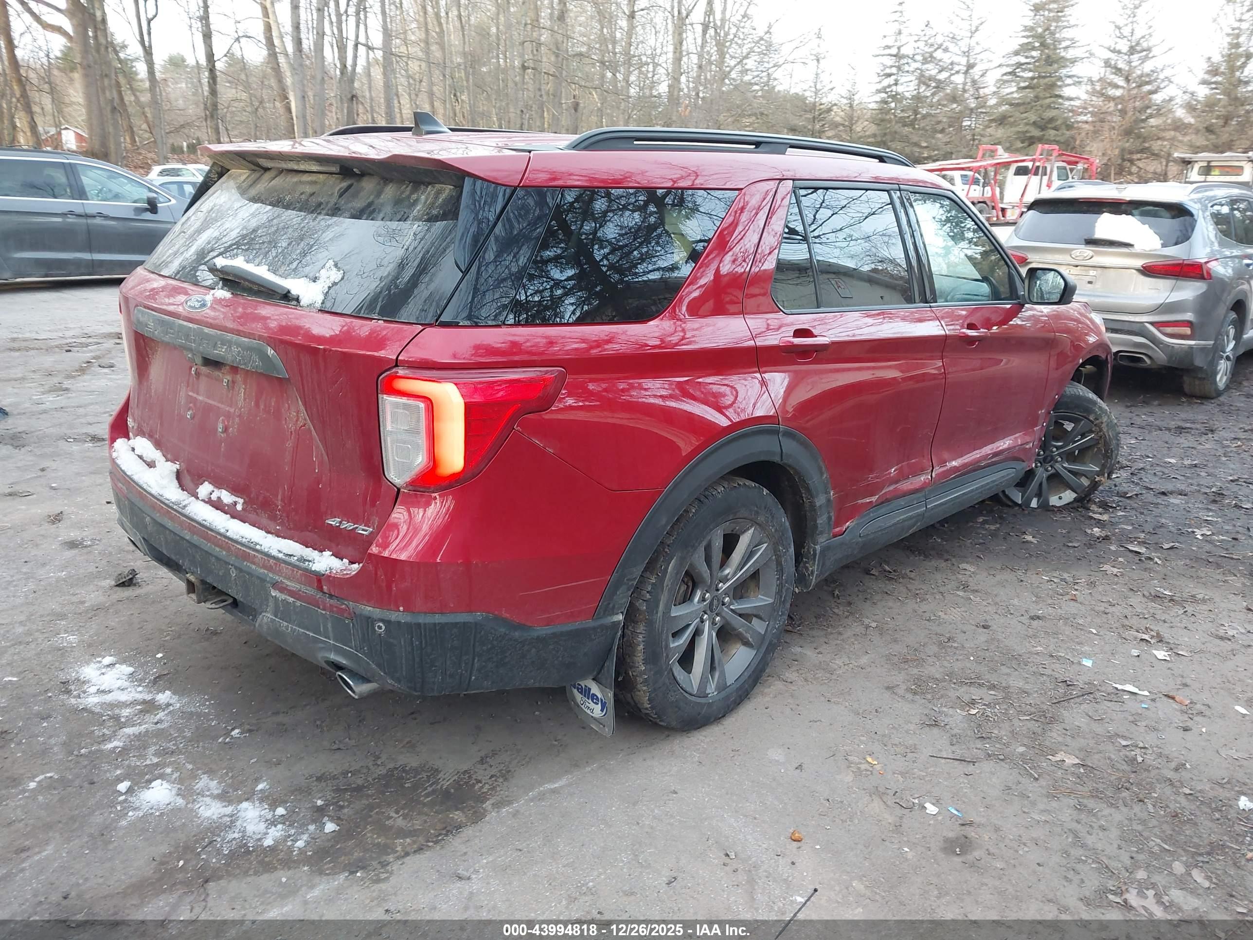 FORD EXPLORER image 4