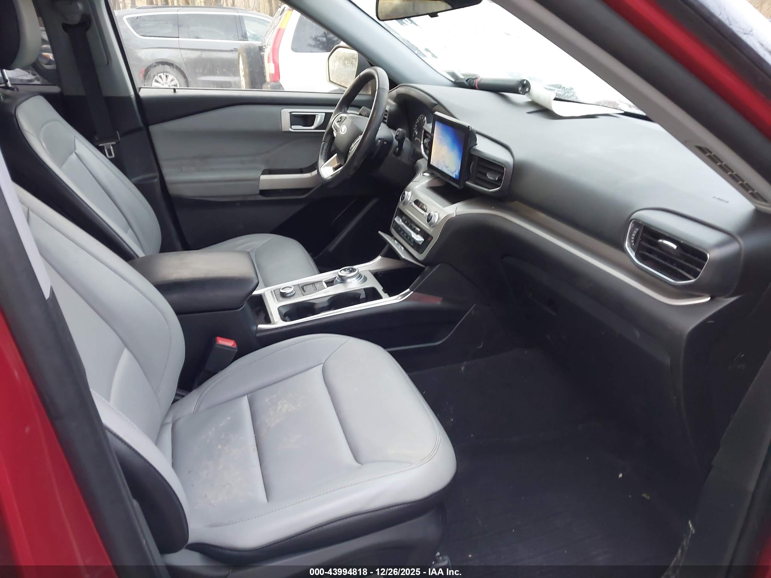 FORD EXPLORER image 5