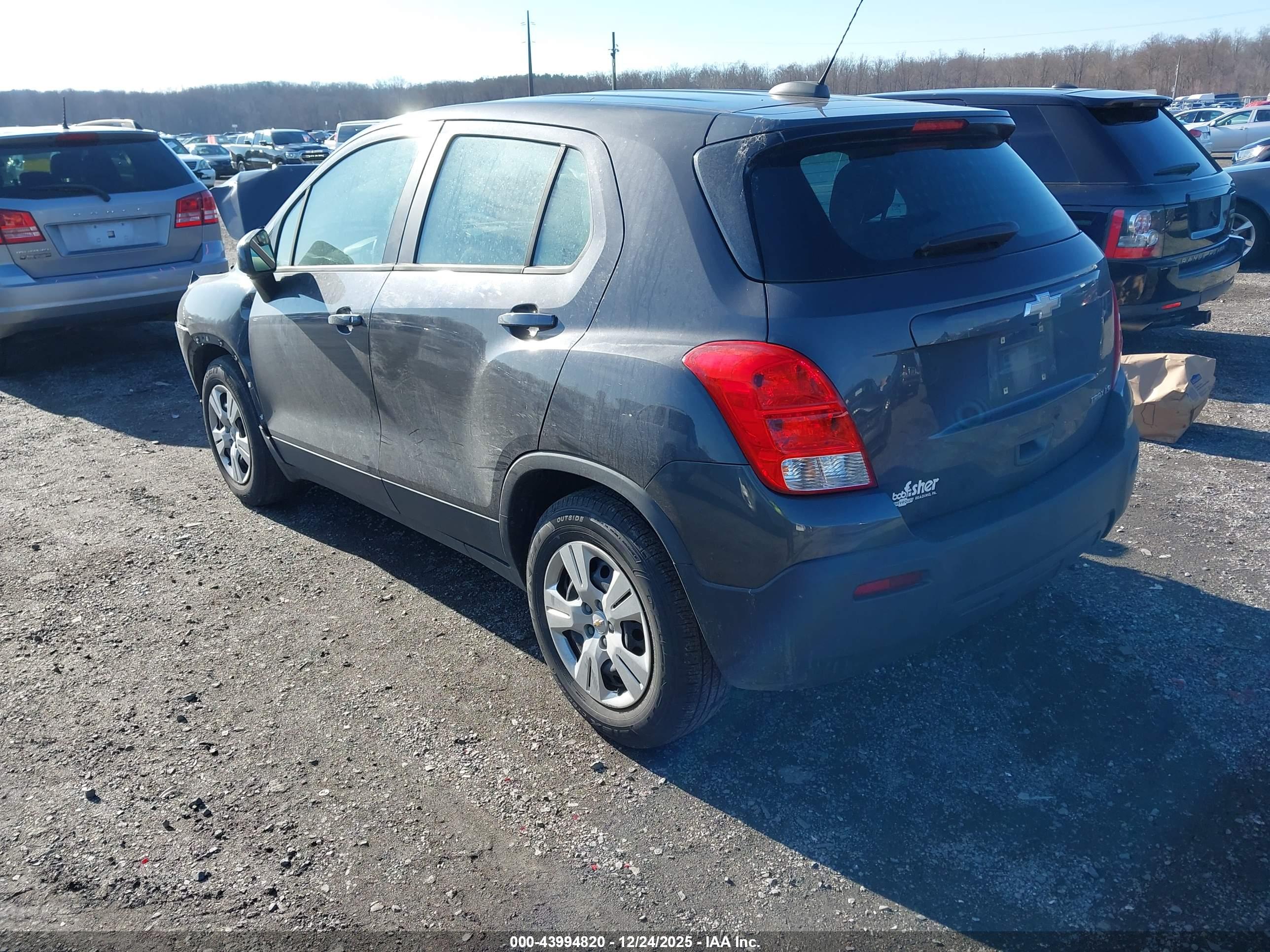 CHEVROLET TRAX image 3