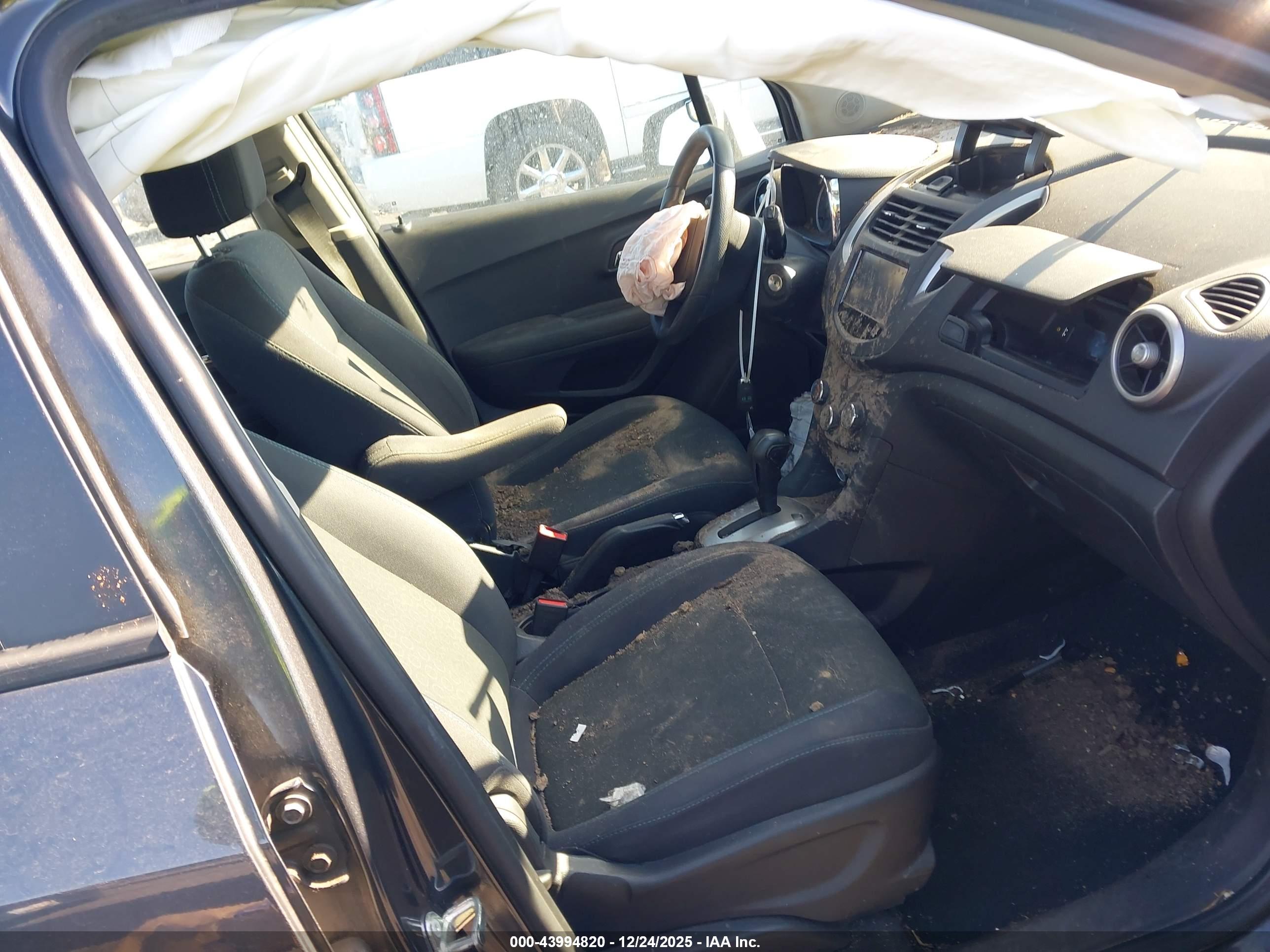 CHEVROLET TRAX image 5