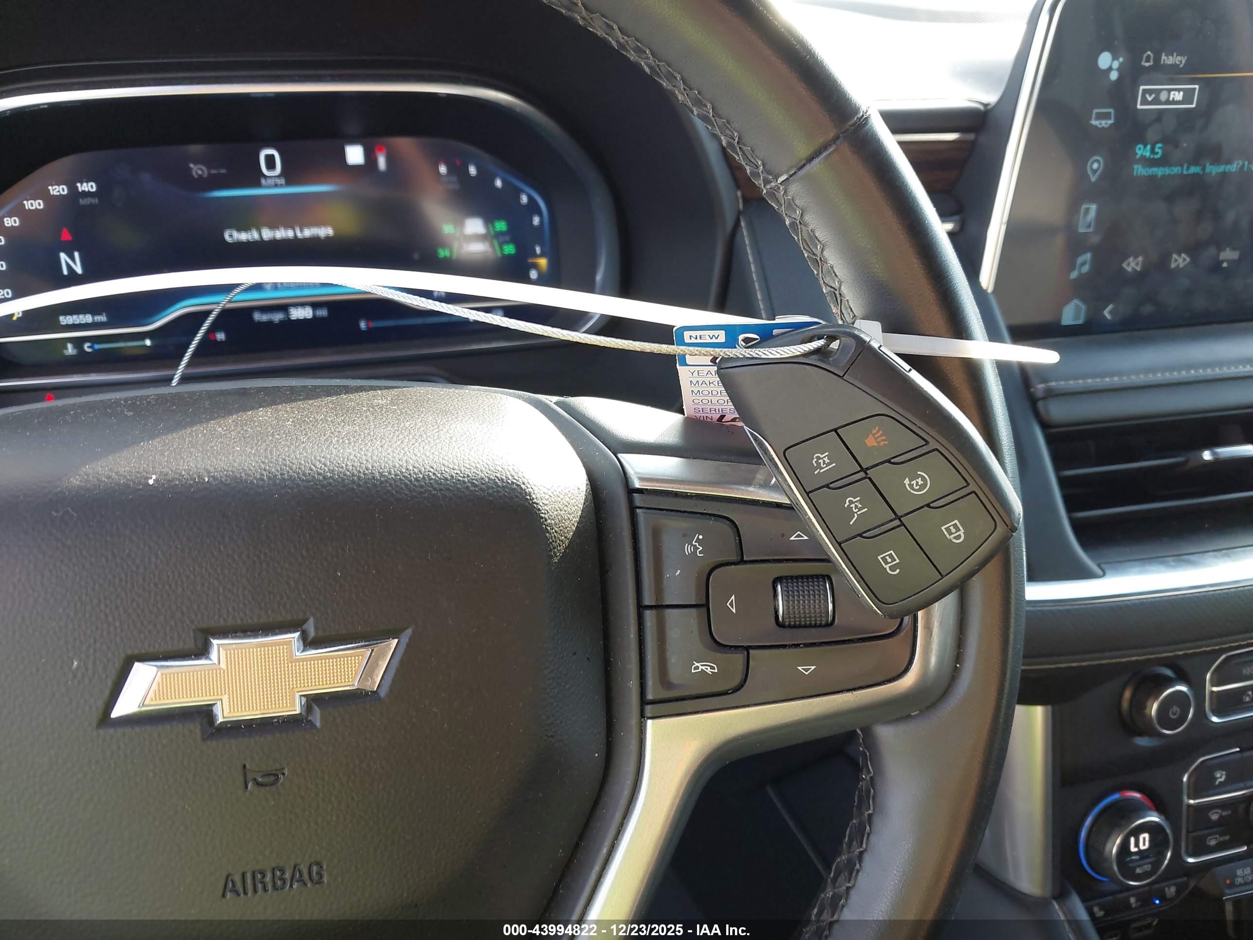 CHEVROLET SUBURBAN image 11