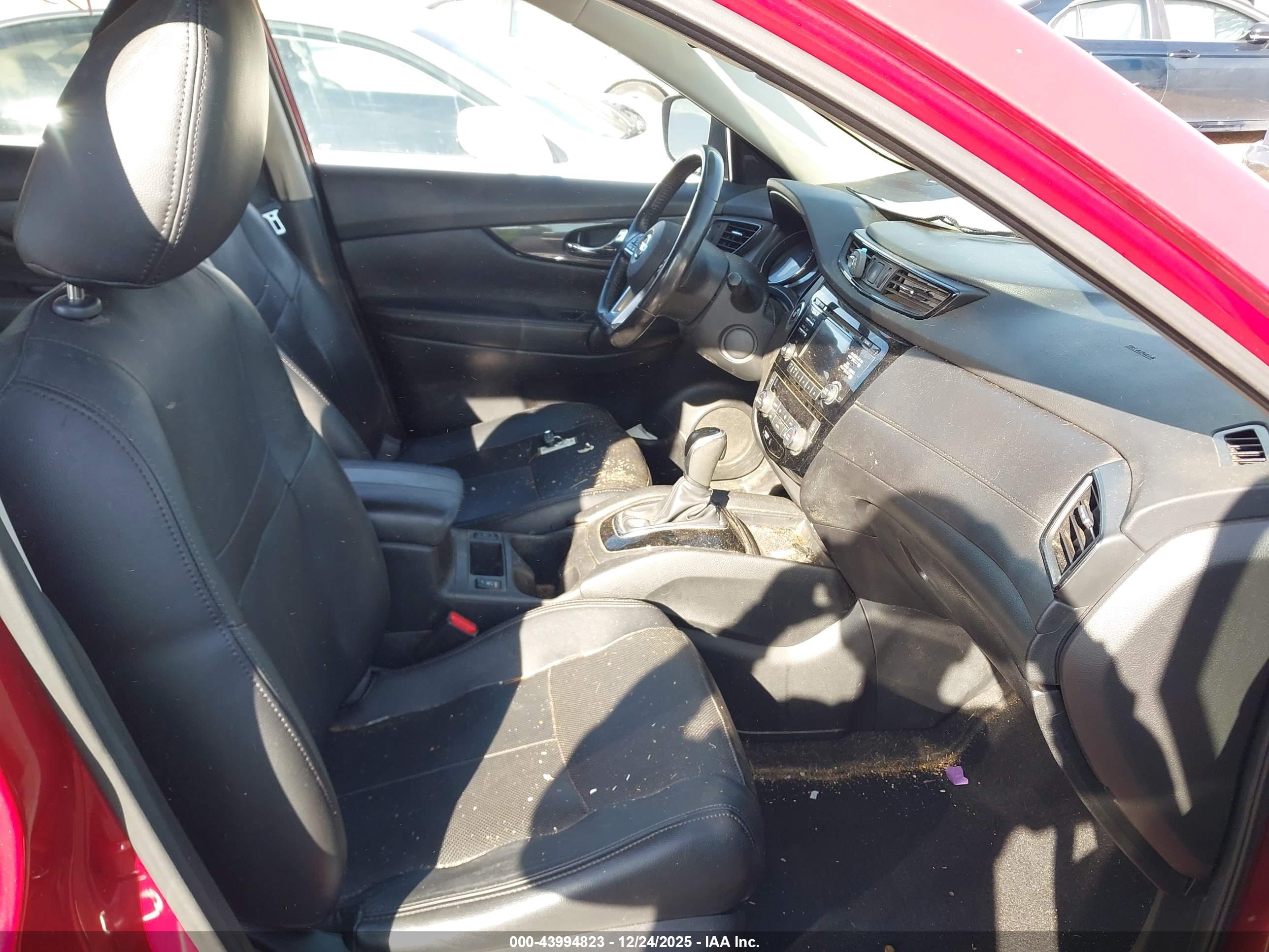 NISSAN ROGUE image 5