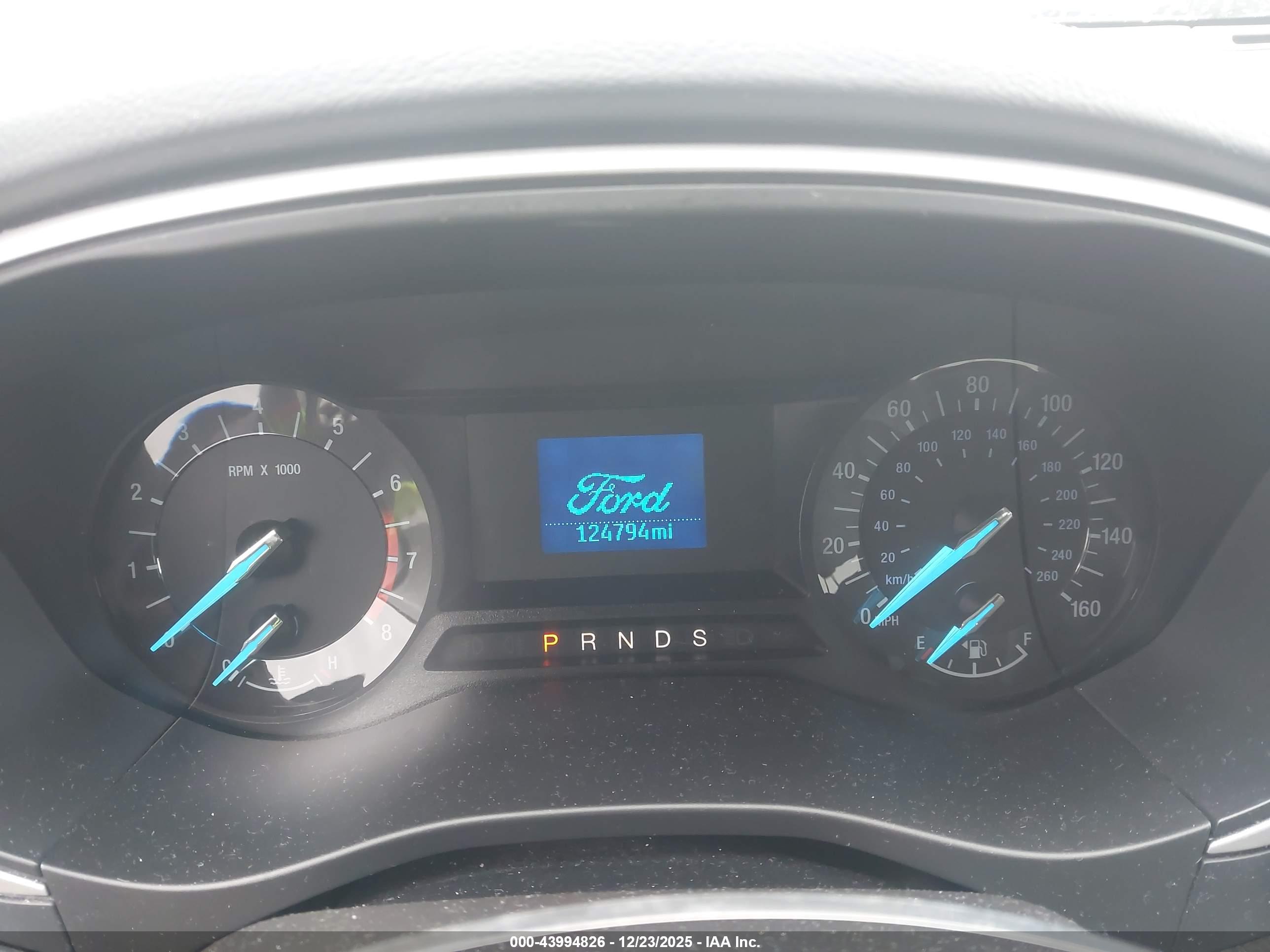 FORD FUSION image 7