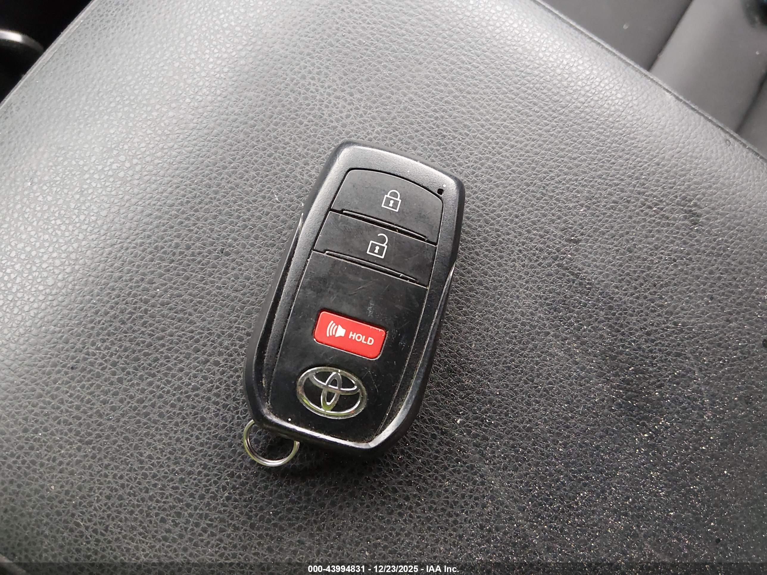 TOYOTA TACOMA image 11