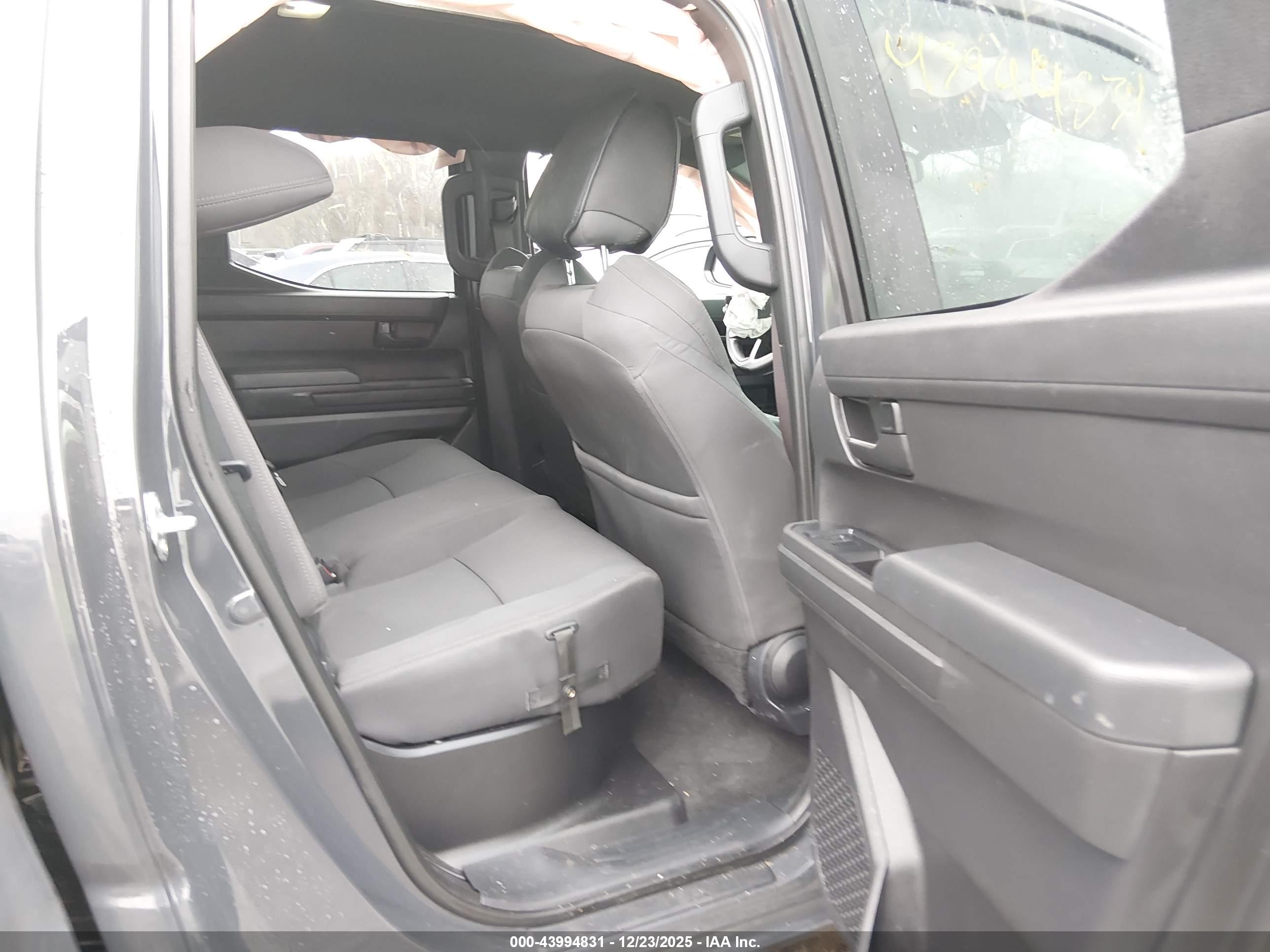 TOYOTA TACOMA image 8