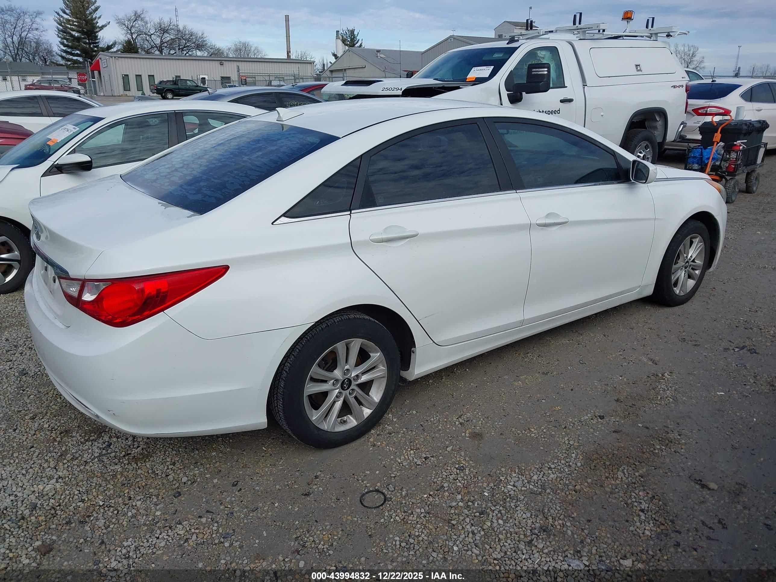 HYUNDAI SONATA image 4