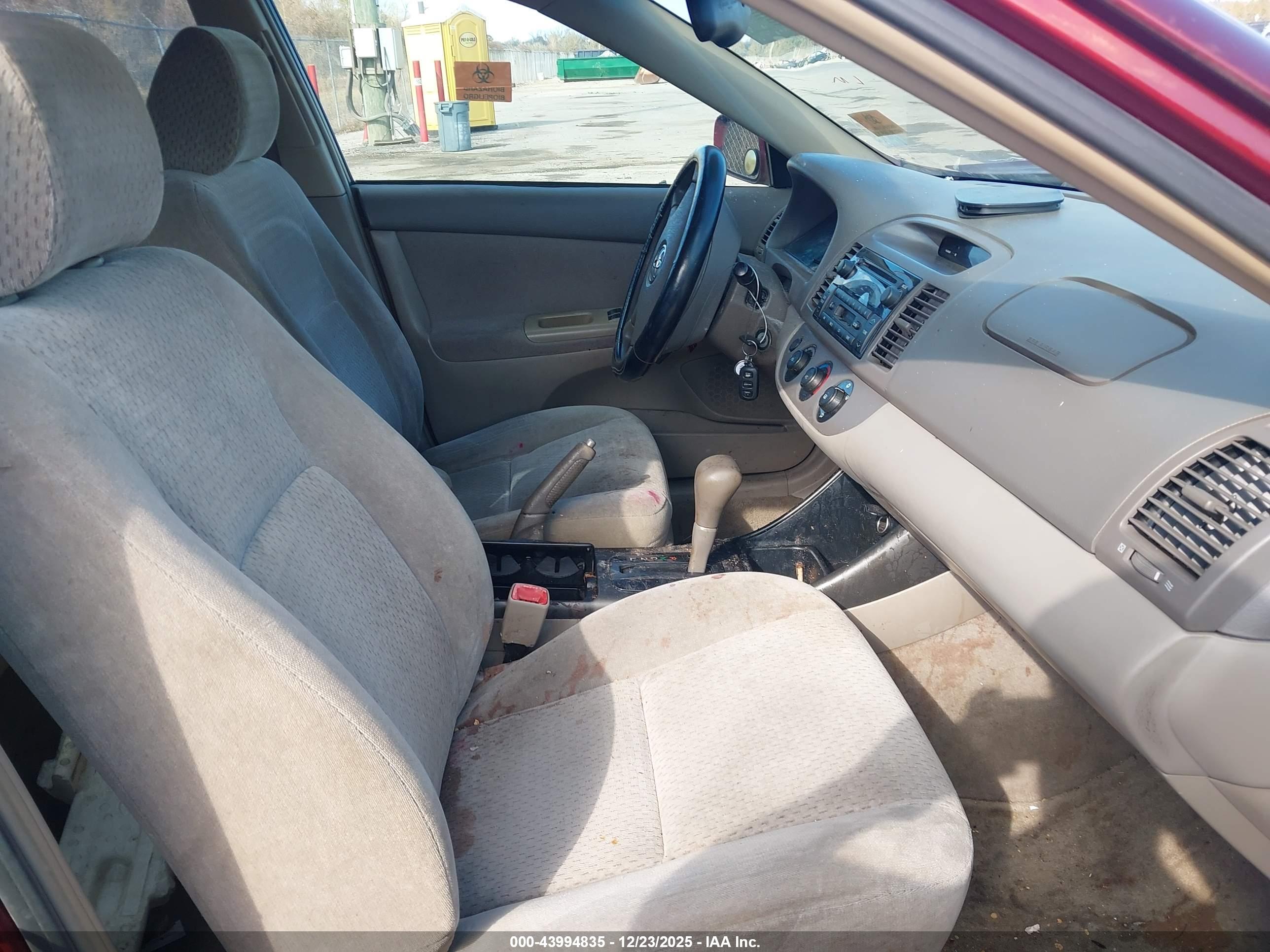 TOYOTA CAMRY image 5