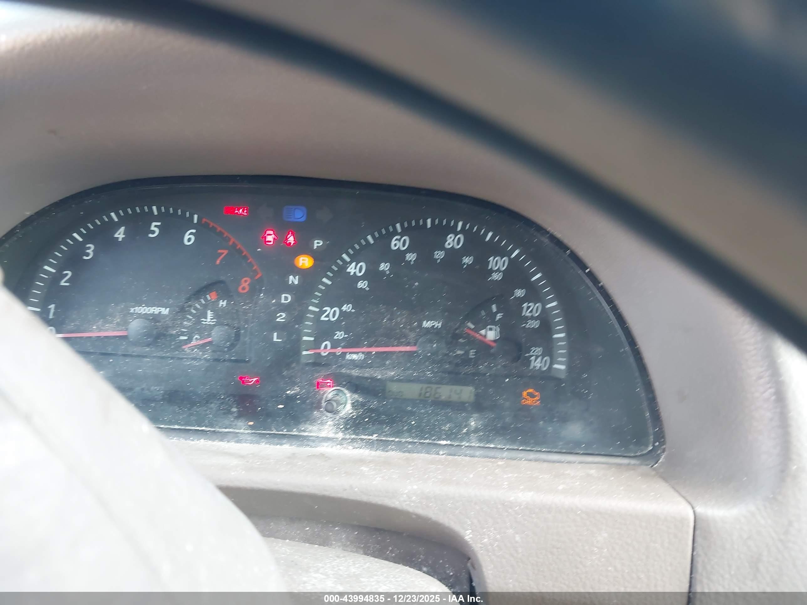 TOYOTA CAMRY image 7