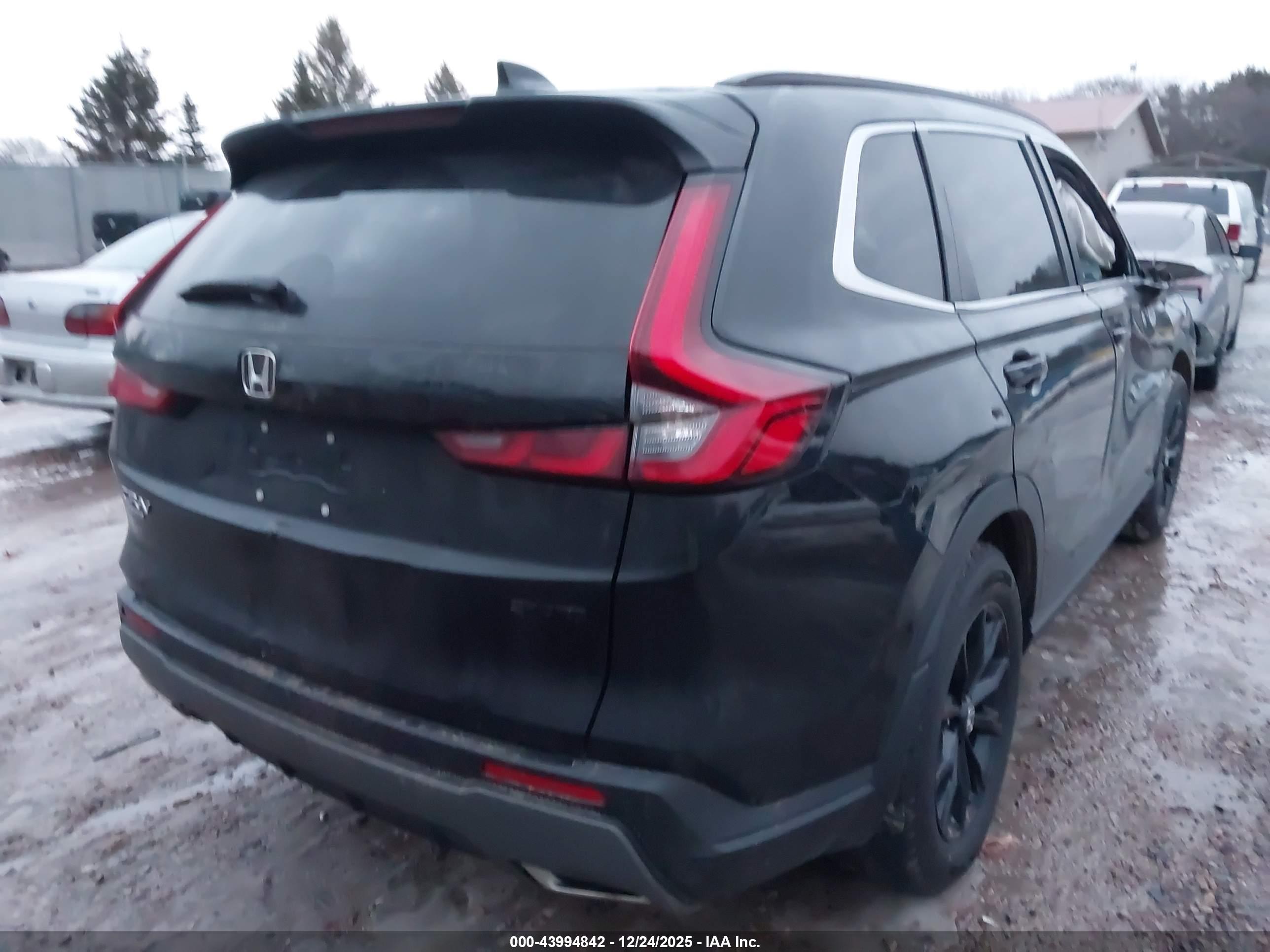 HONDA CR-V image 4
