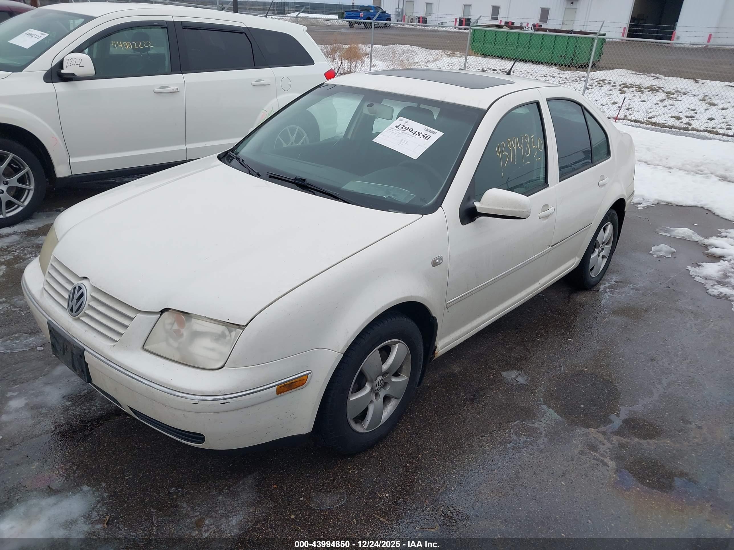 VOLKSWAGEN JETTA image 2