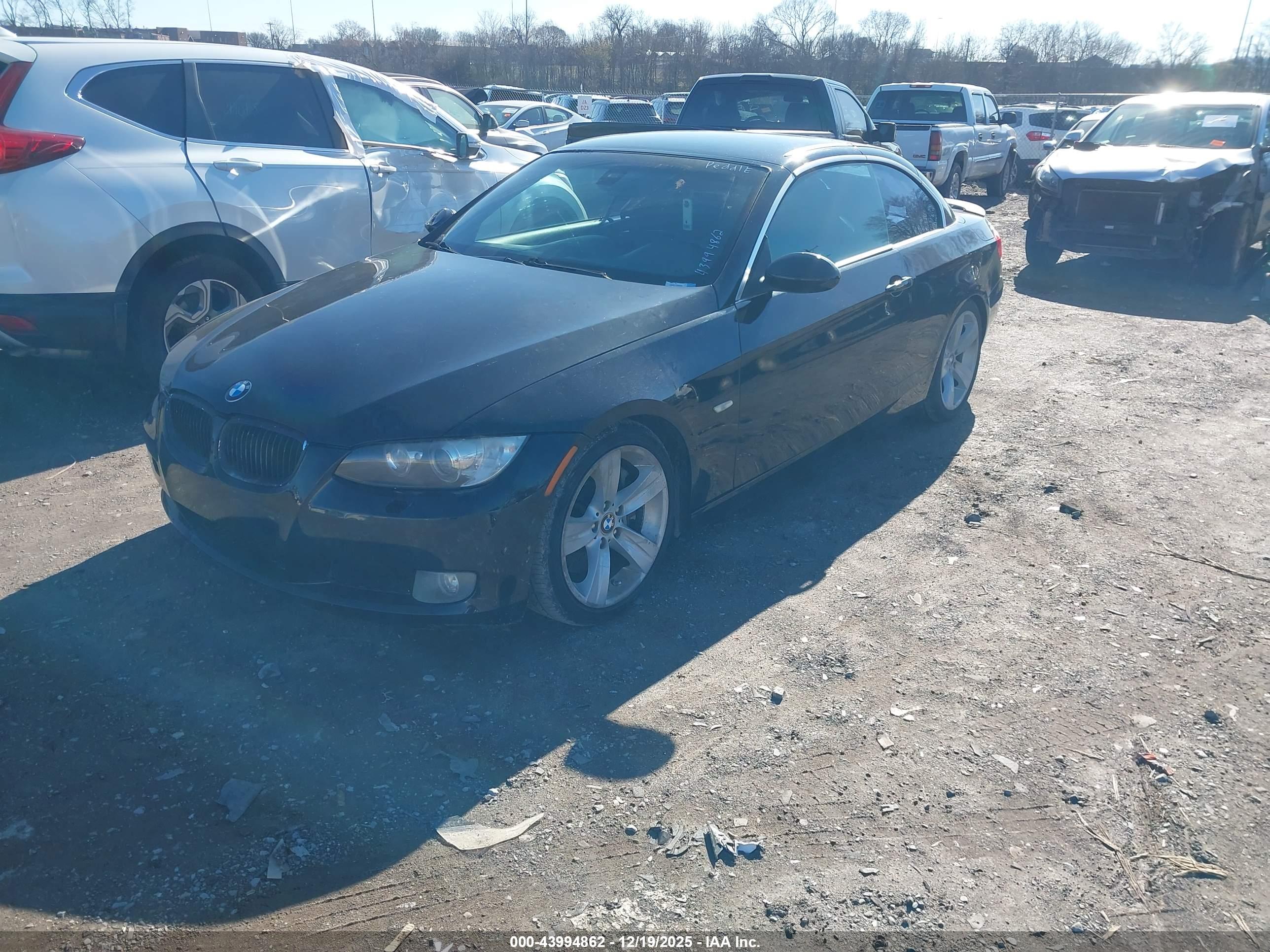 BMW 335I image 2