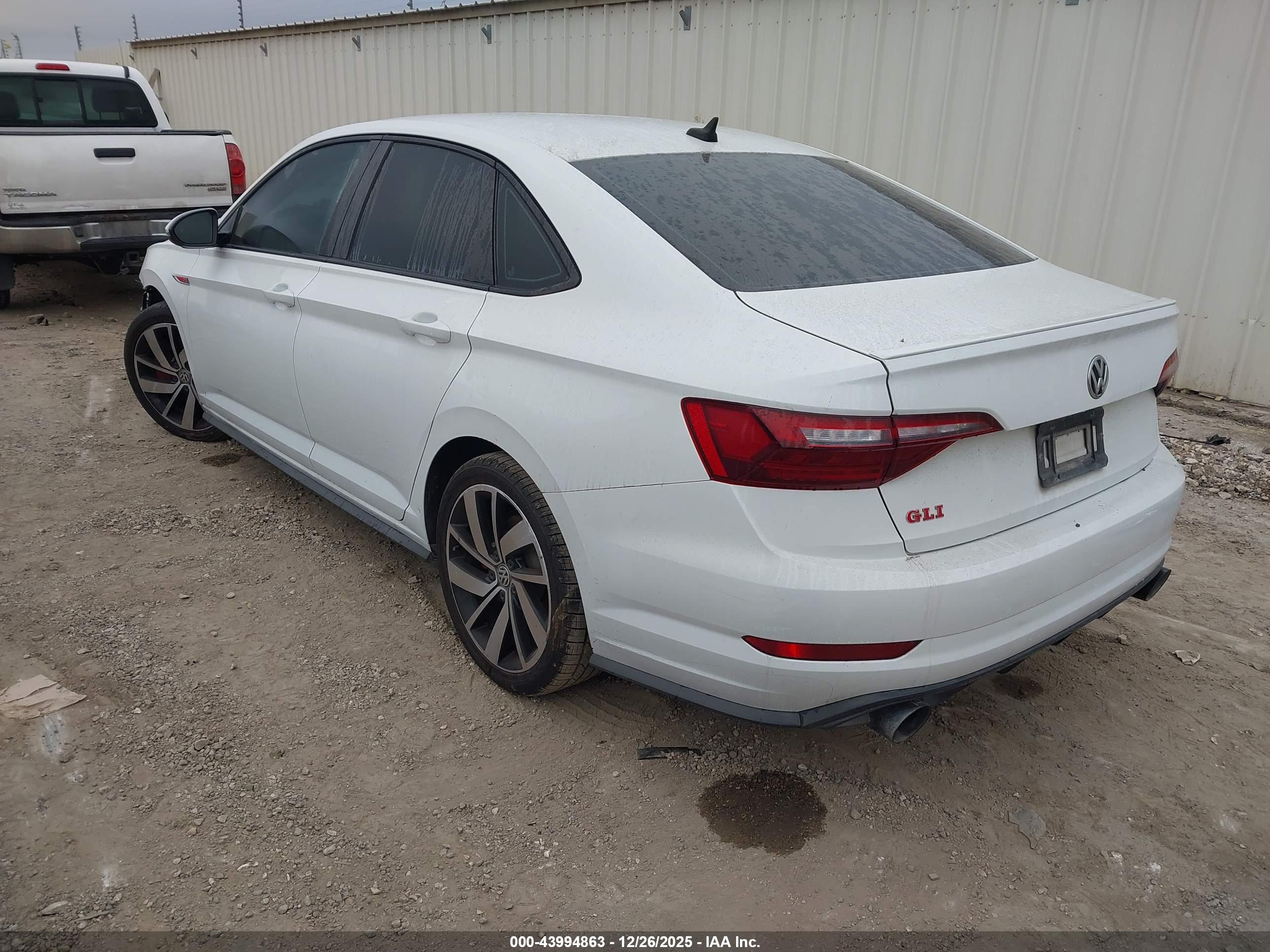 VOLKSWAGEN JETTA image 3
