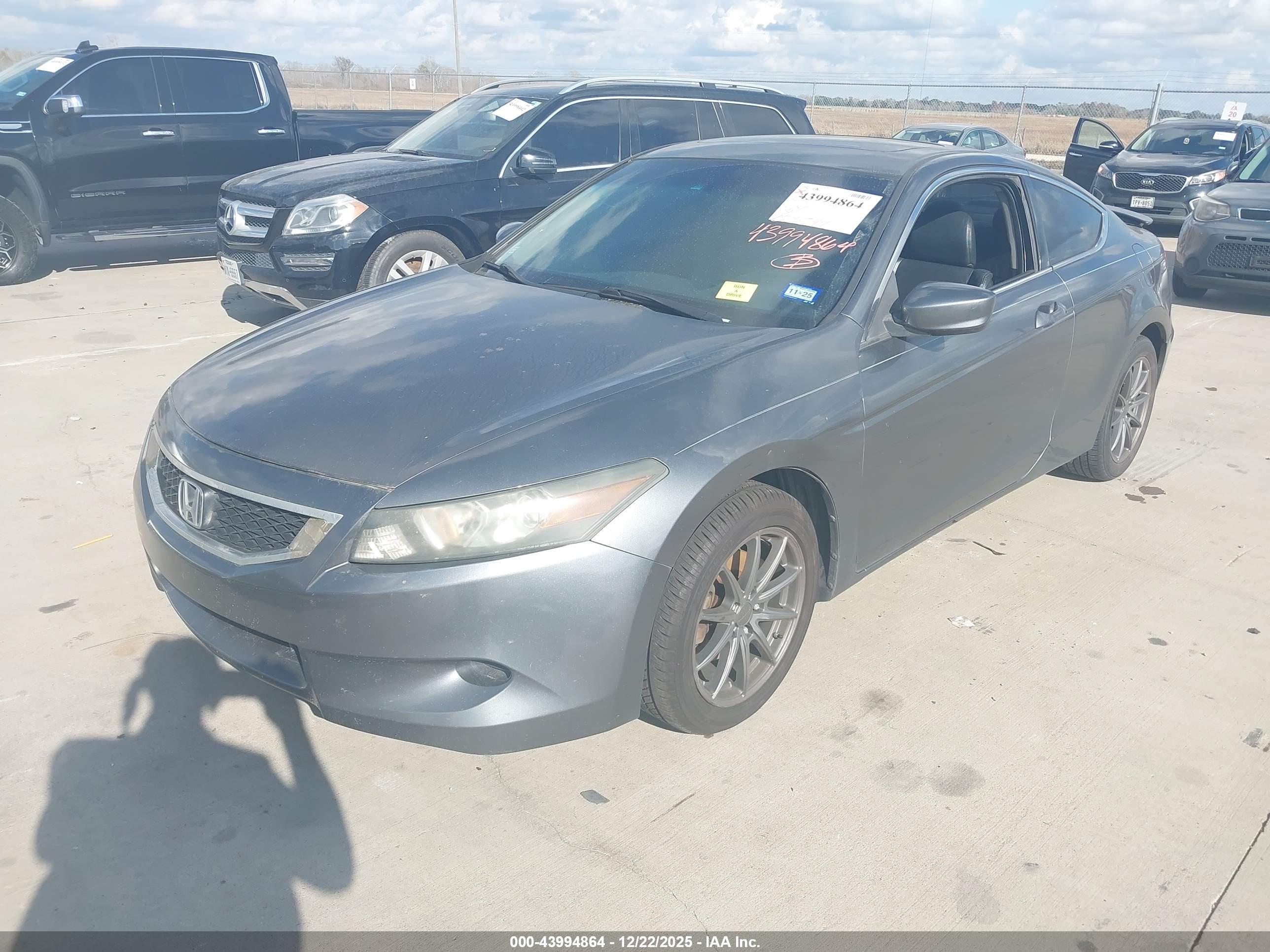 HONDA ACCORD image 2