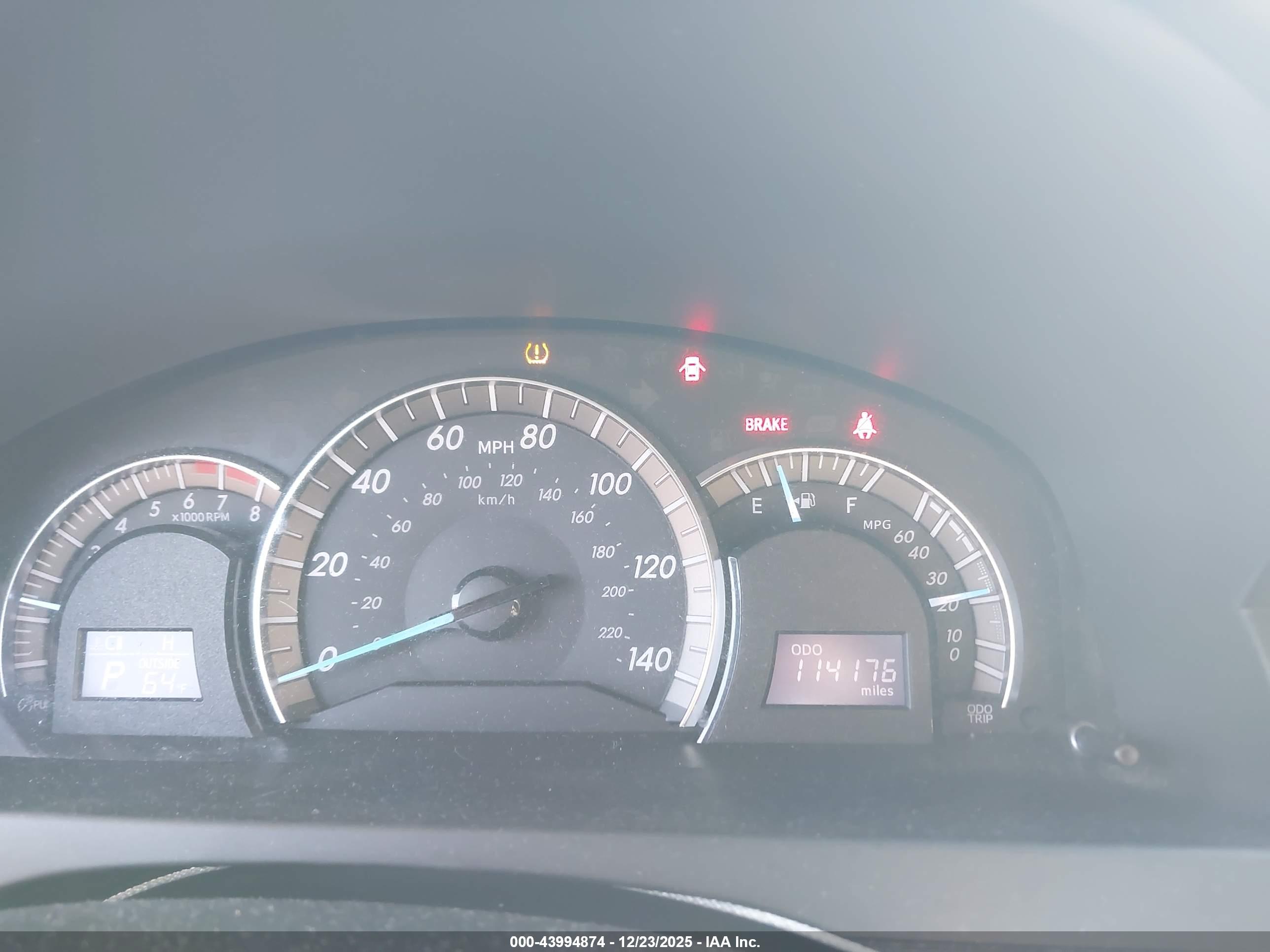 TOYOTA CAMRY image 7