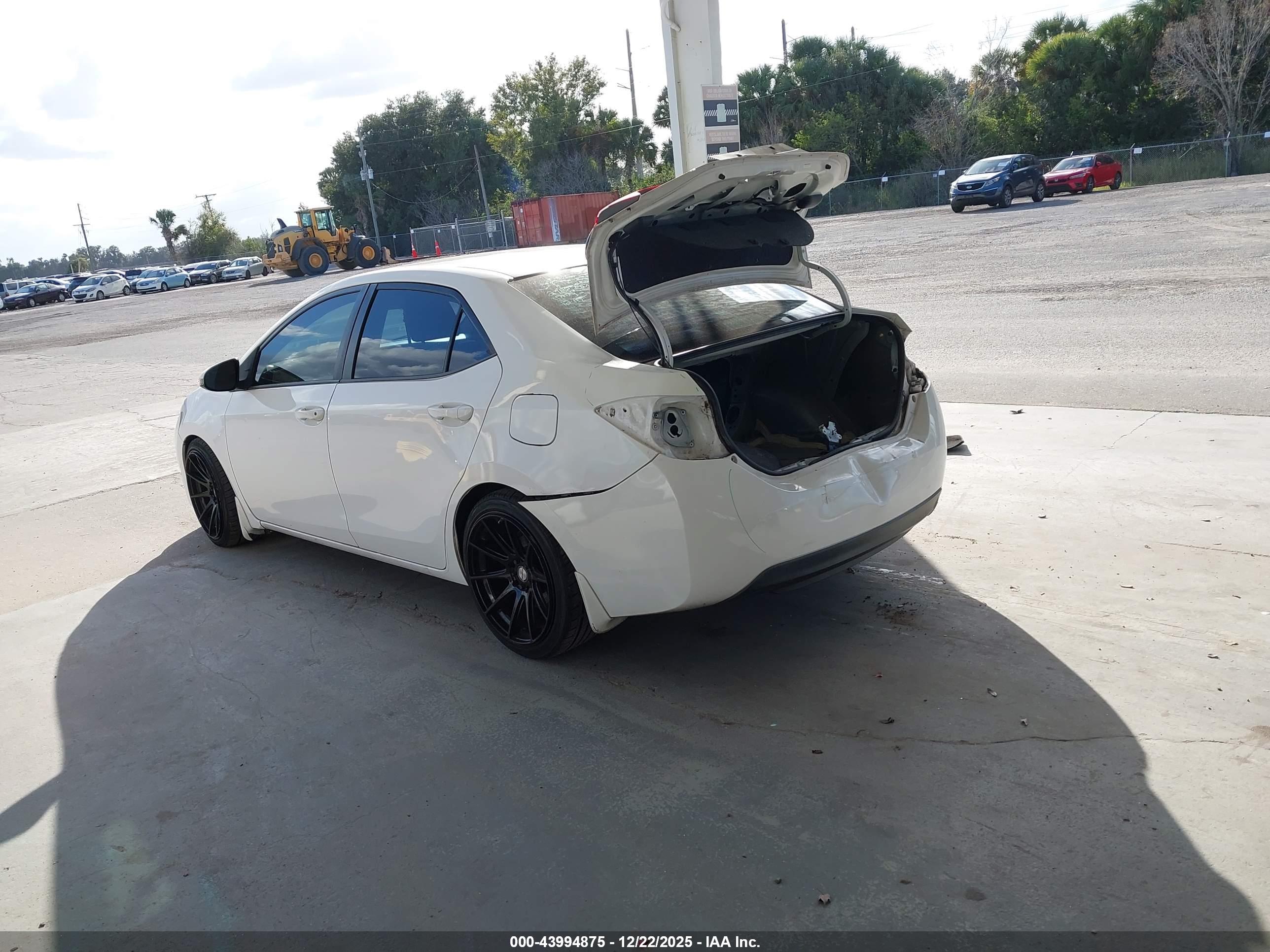 TOYOTA COROLLA image 3