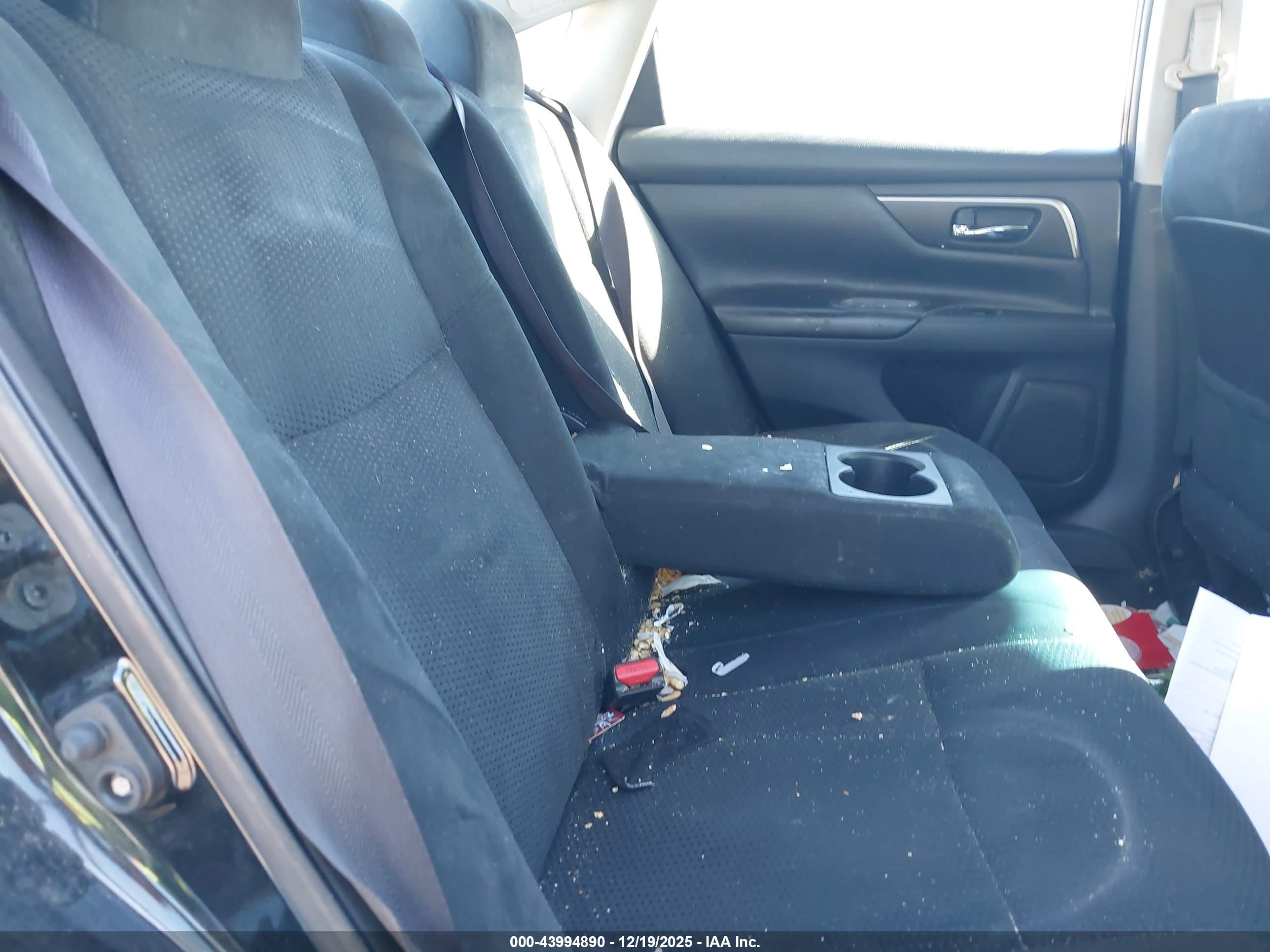 NISSAN ALTIMA image 8
