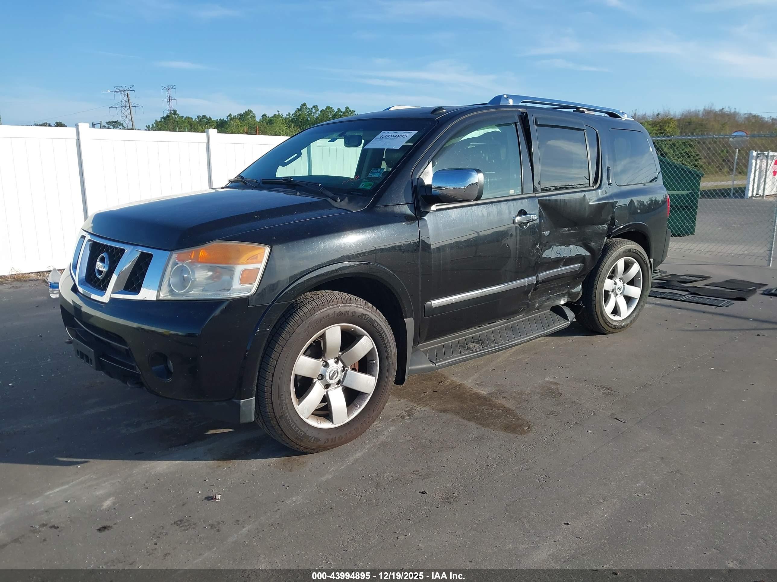 NISSAN ARMADA image 2