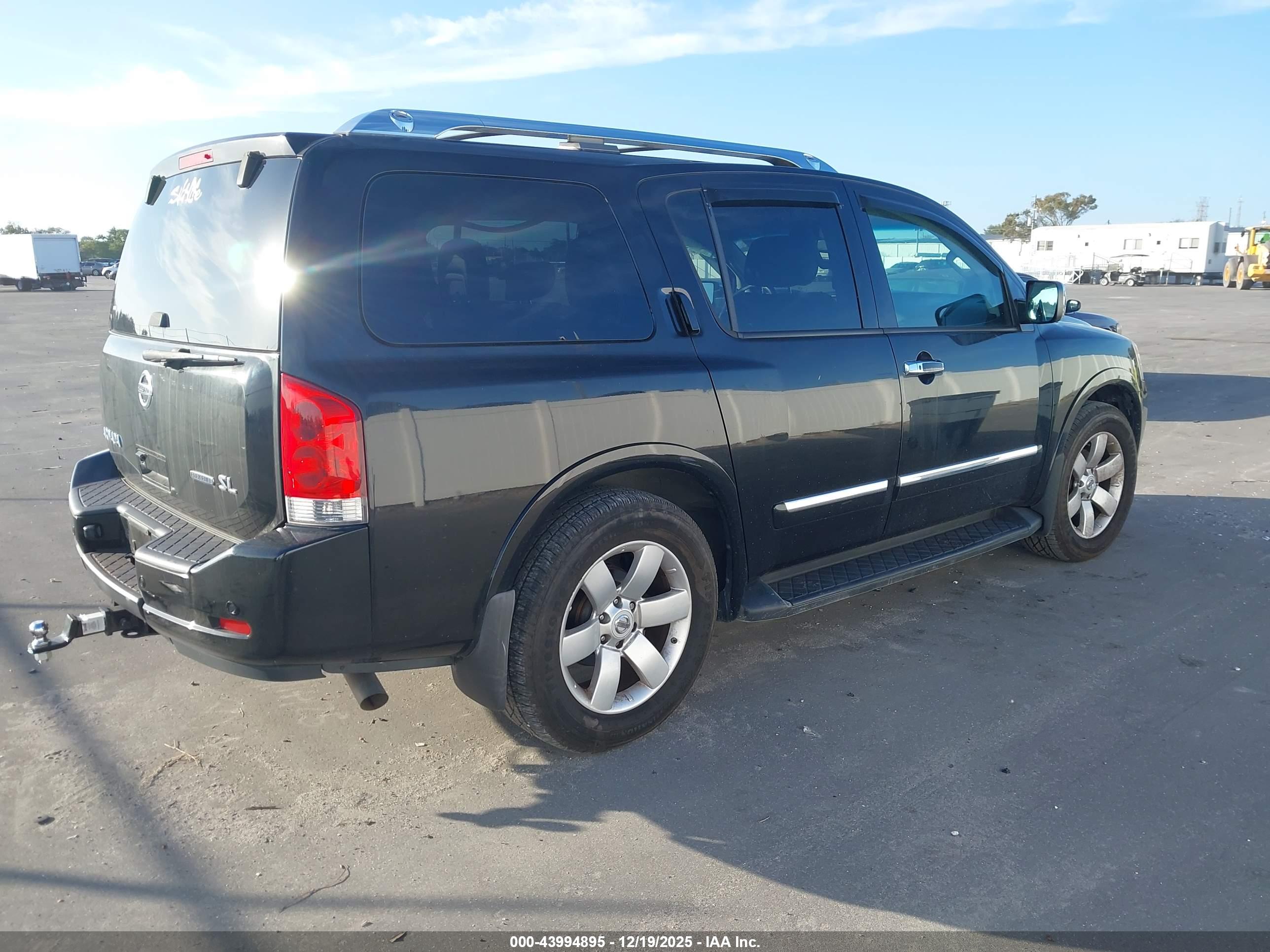 NISSAN ARMADA image 4