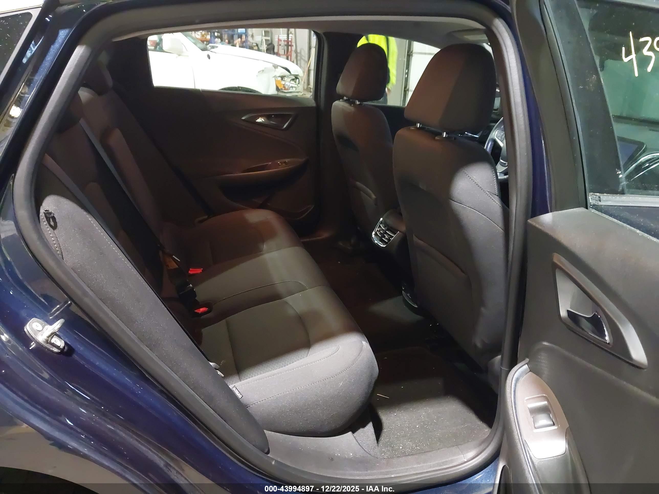 CHEVROLET MALIBU image 8