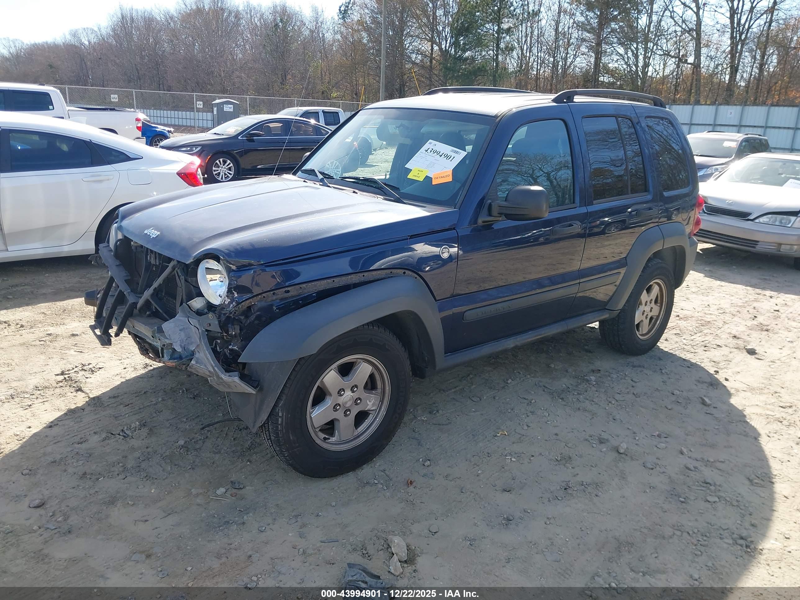 JEEP LIBERTY image 2