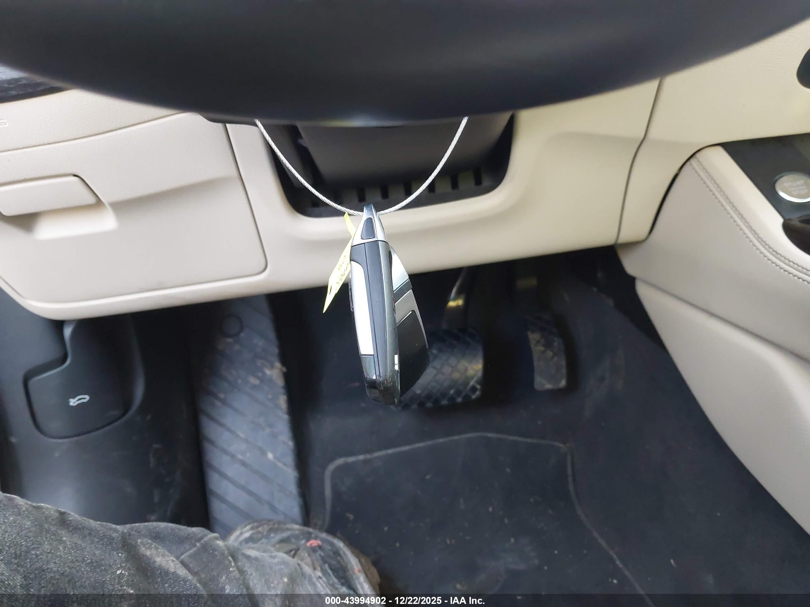 AUDI A4 image 11