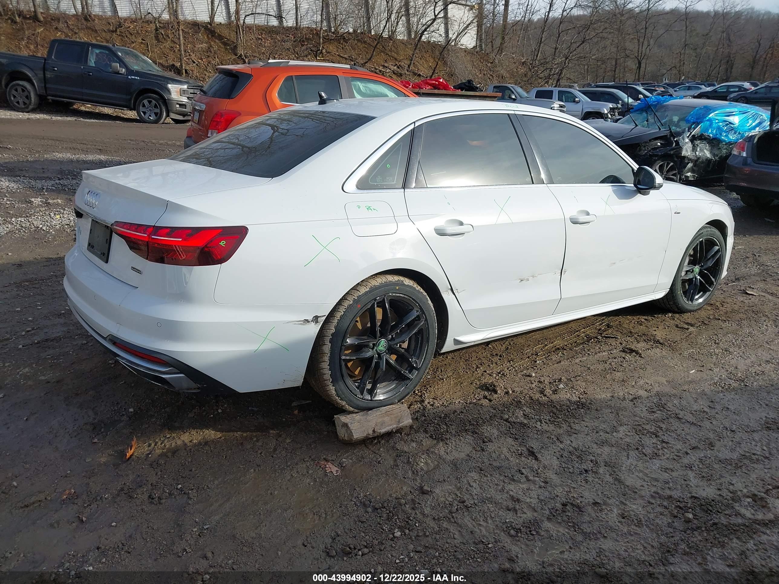 AUDI A4 image 4