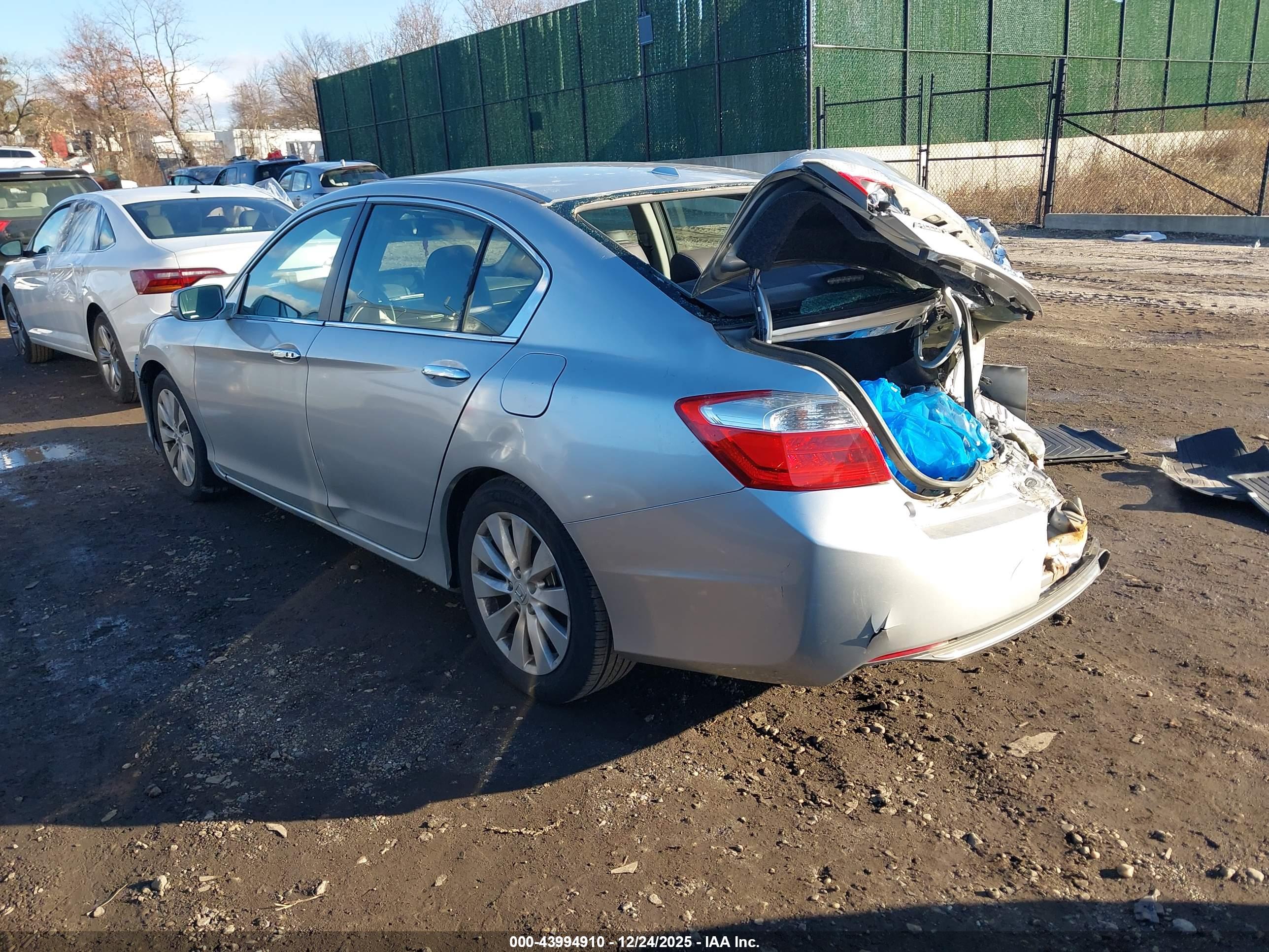 HONDA ACCORD image 3