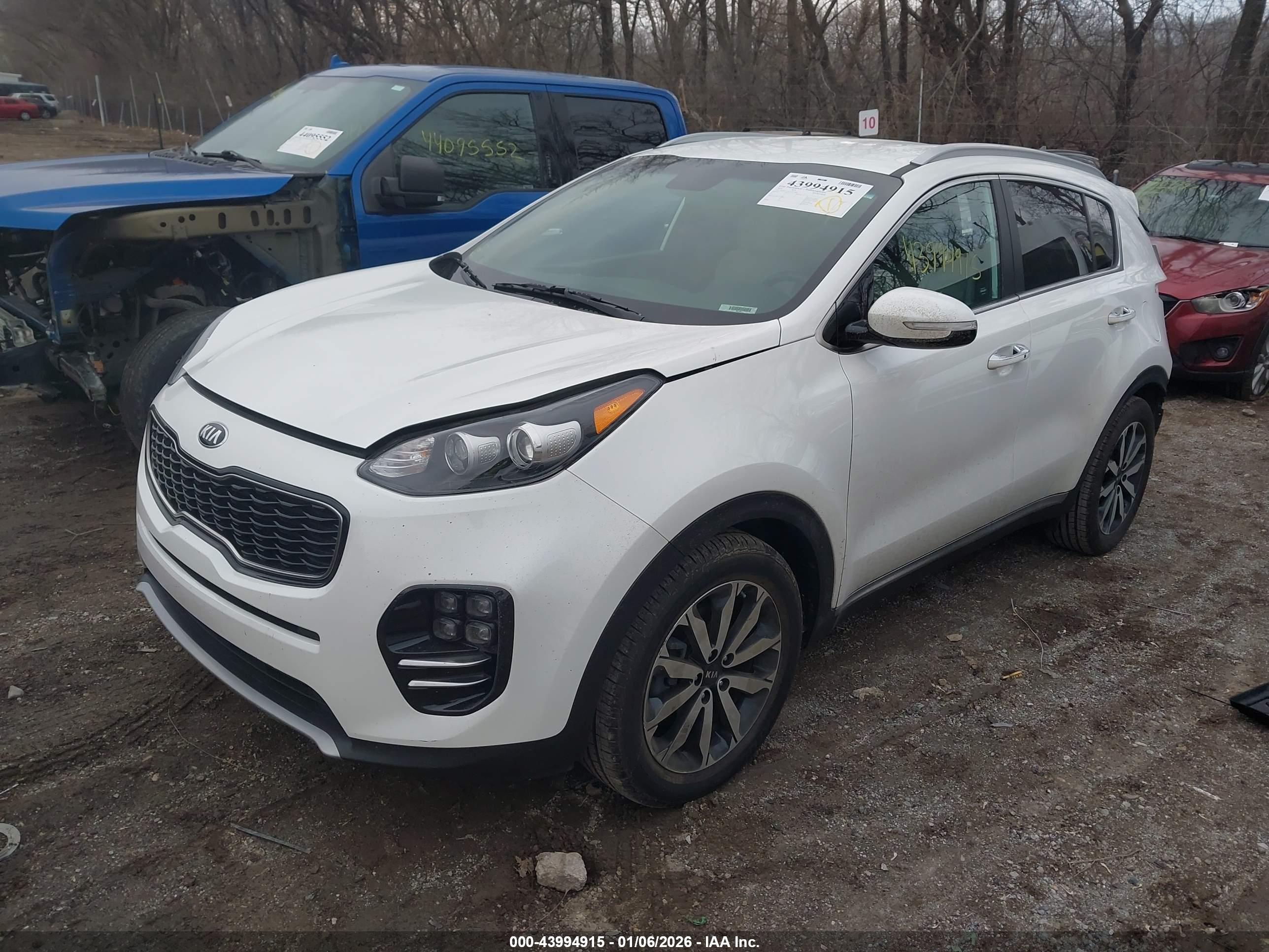 KIA SPORTAGE image 2