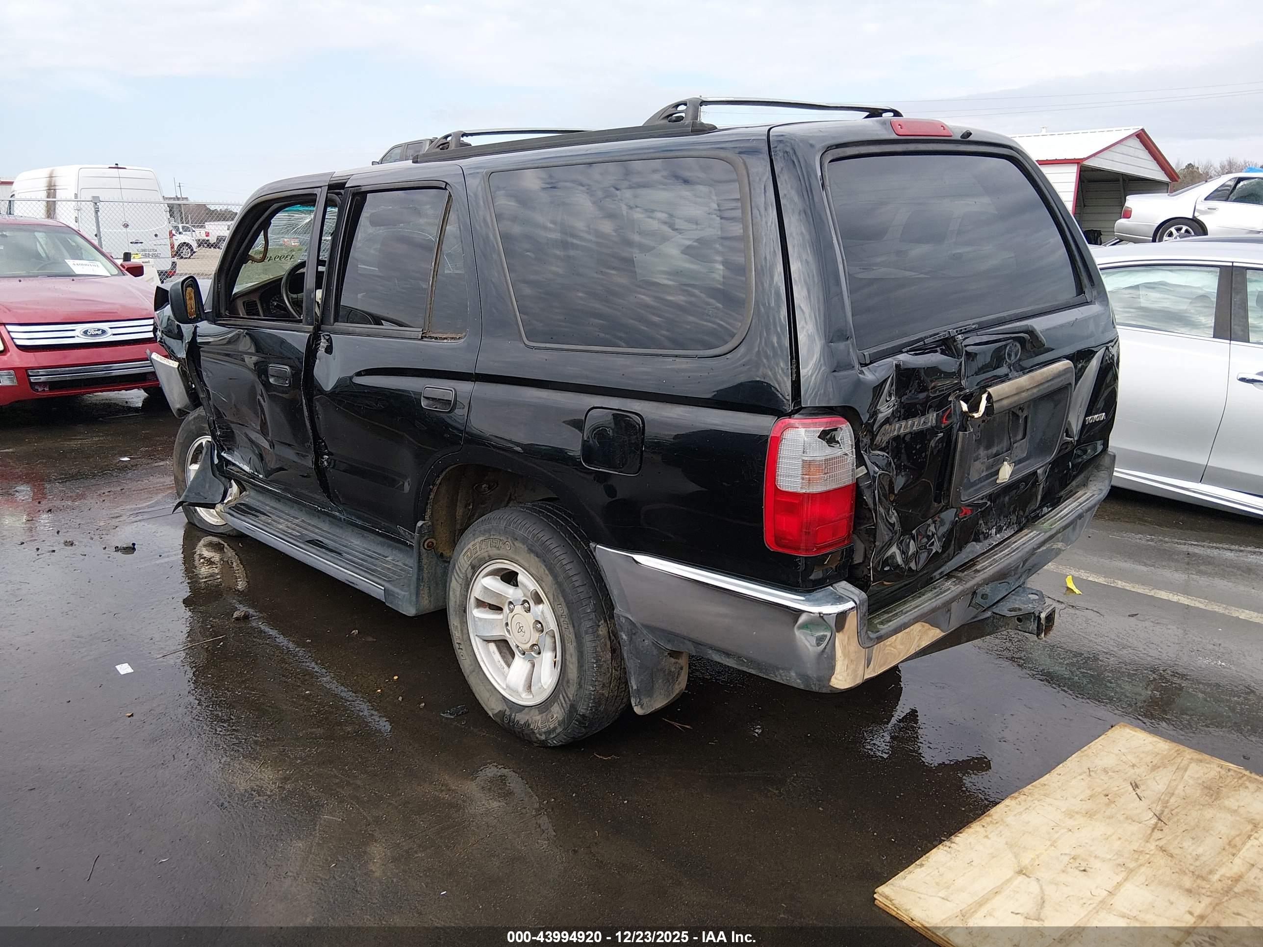TOYOTA 4RUNNER image 3