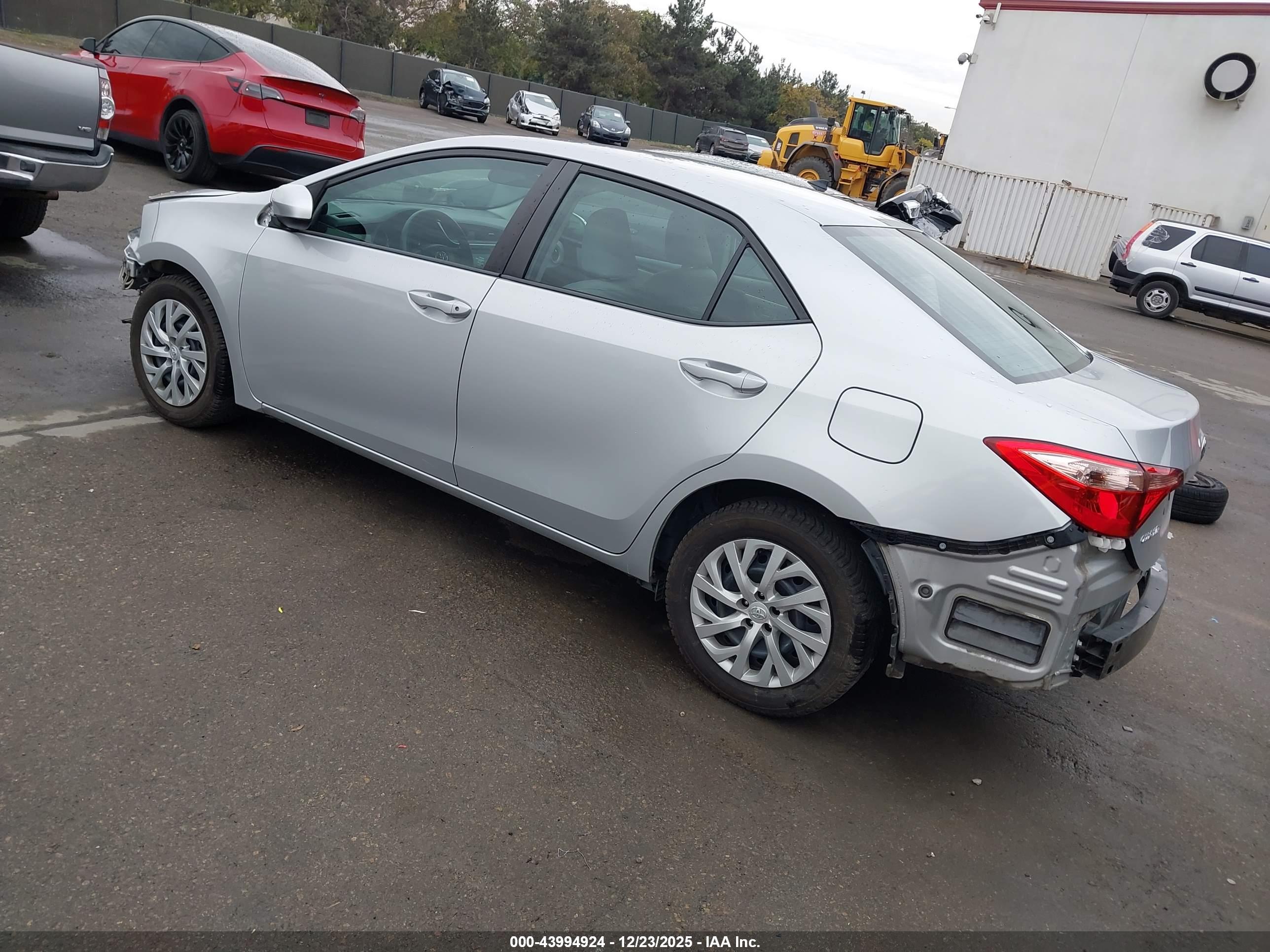 TOYOTA COROLLA image 3