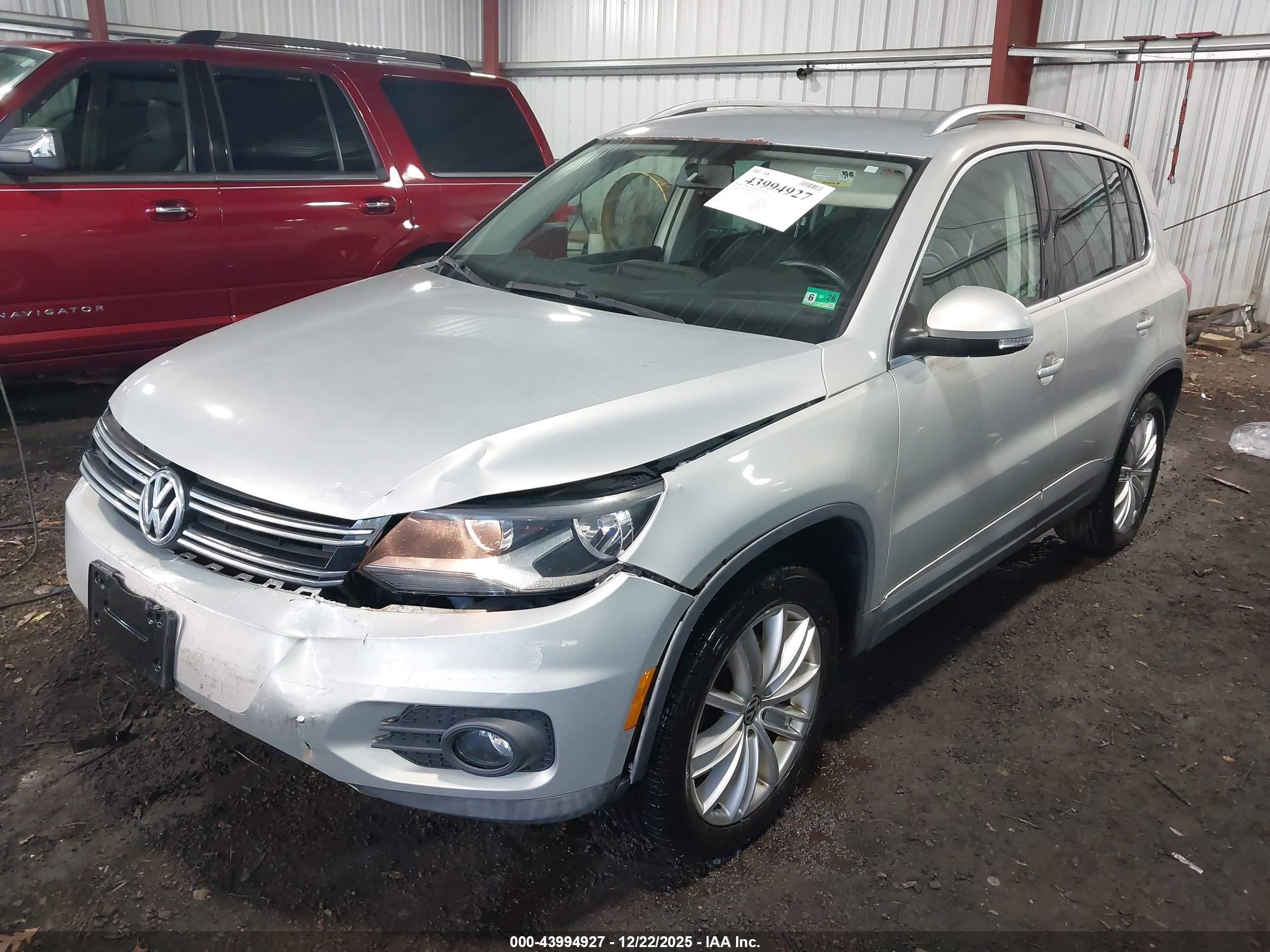 VOLKSWAGEN TIGUAN image 2