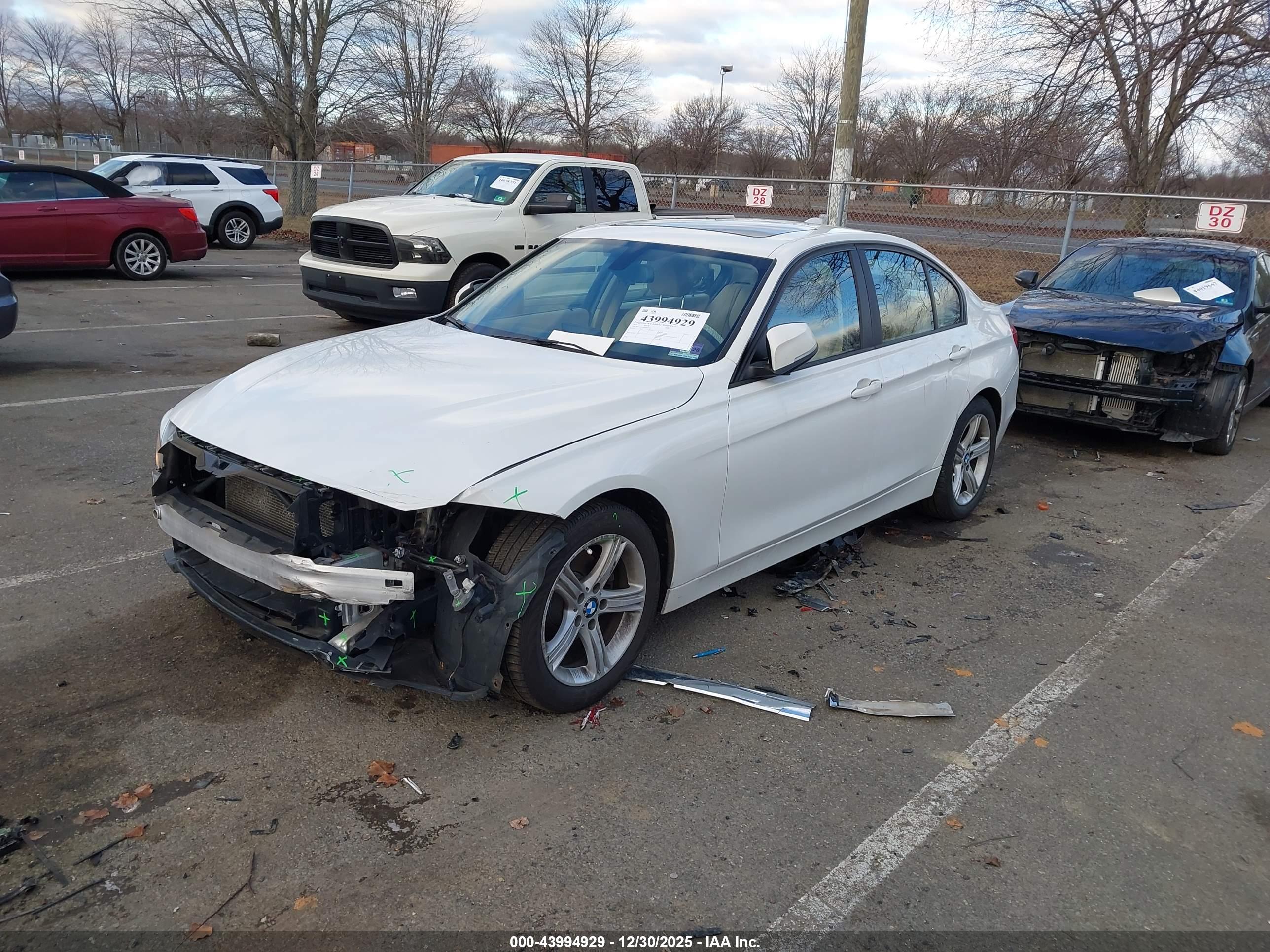 BMW 328I image 2