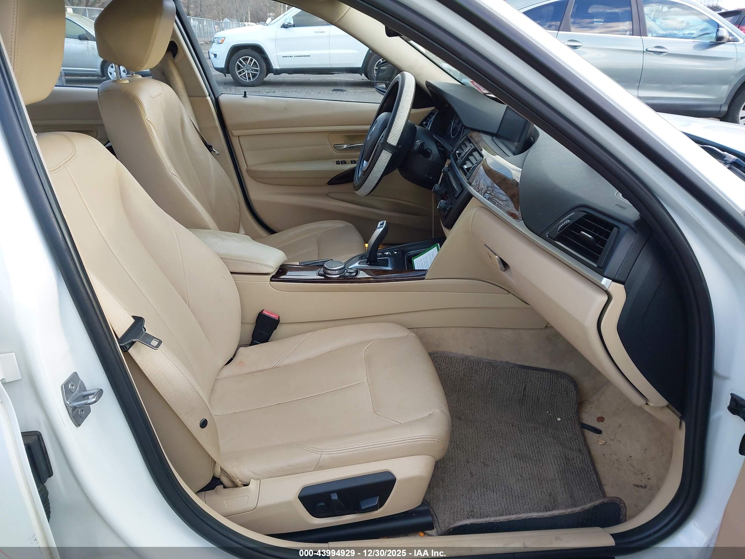 BMW 328I image 5